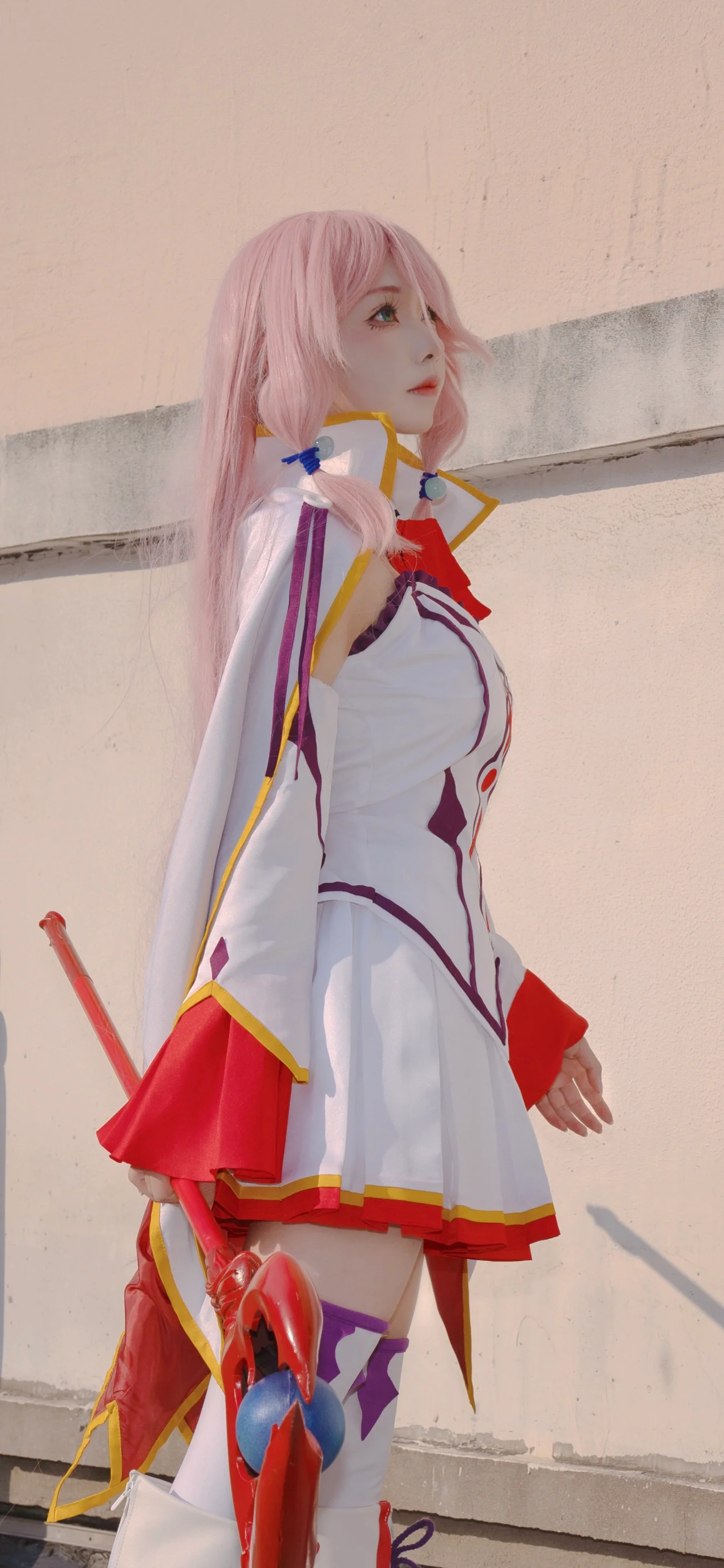 【芙蕾雅cos】户外自然光下的粉发魔法师定格 - 第 3 张