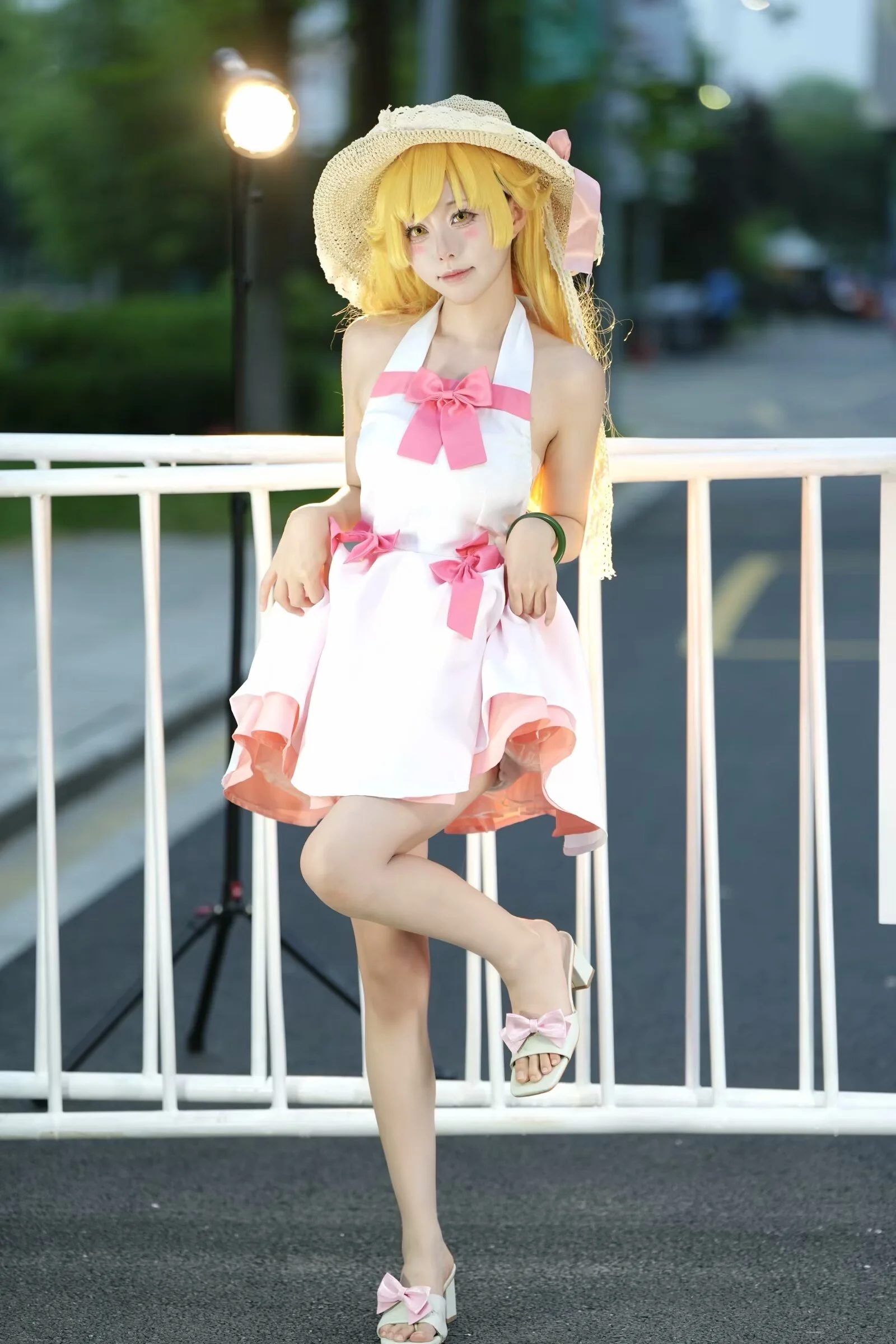 【忍野忍cos】捕捉到化物语里的夏日微风 封面