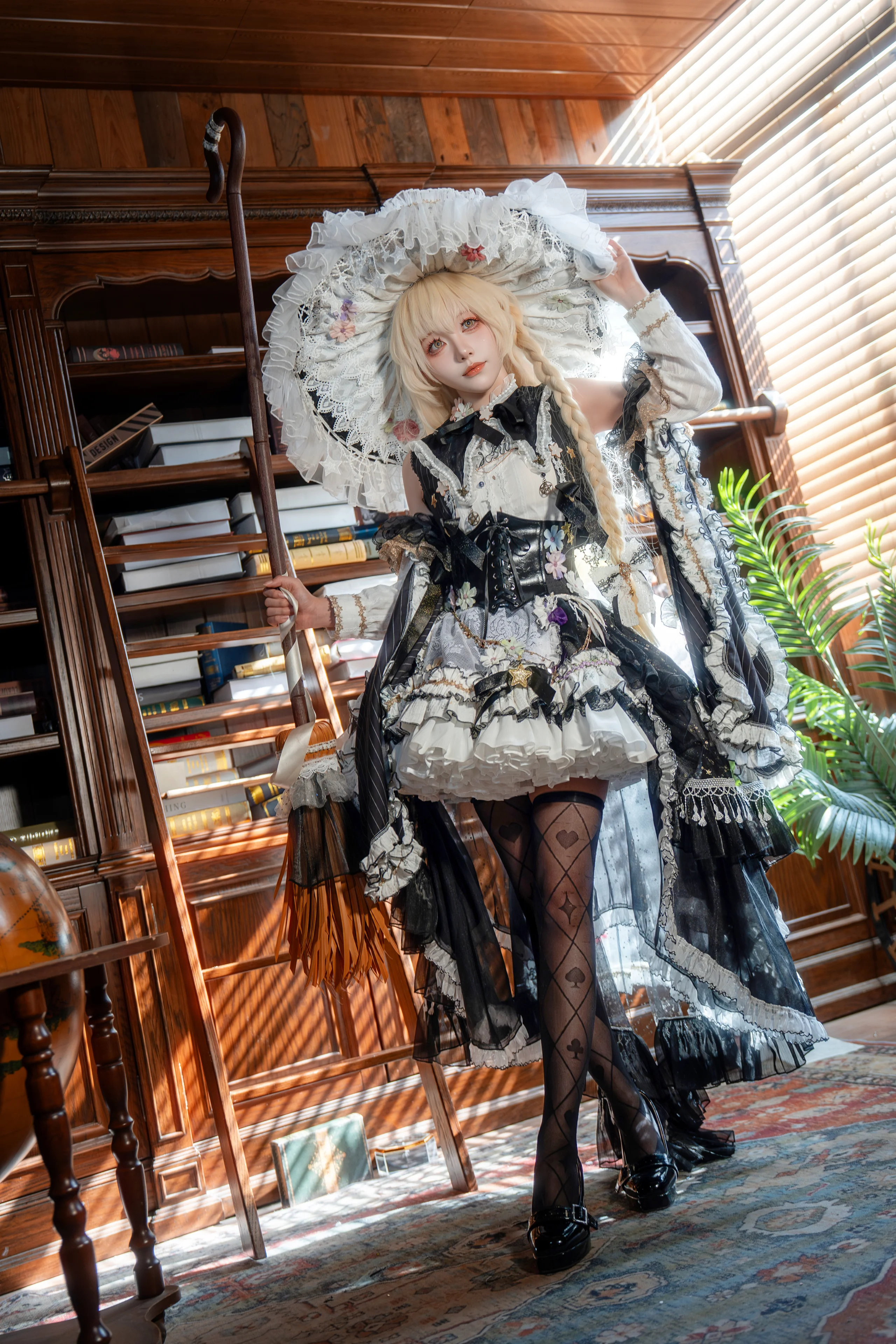 【雾雨魔理沙cos】Touhou Project，图书馆里的神秘魔法 - 推荐阅读封面