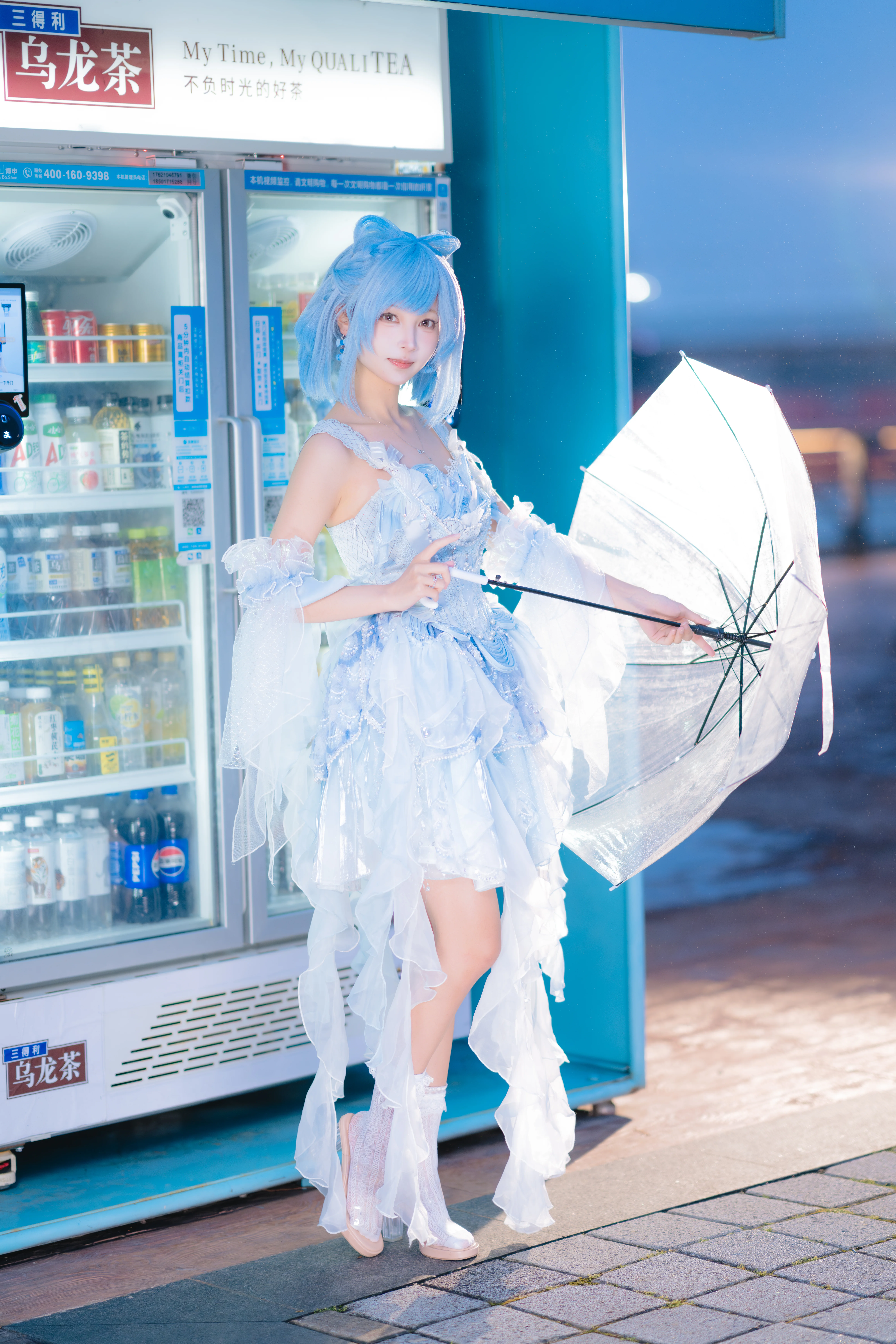 【水藍藍cos】把洛克王國世界的魔法帶到現實夜景裡 - 第 8 張