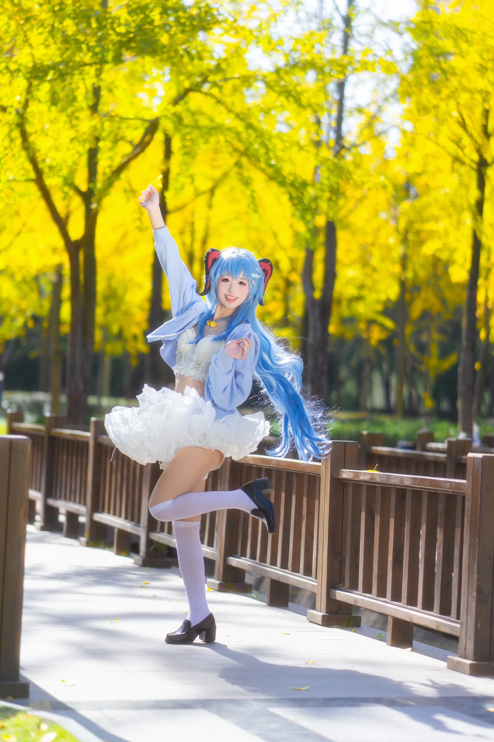 【甘雨cos】原神里的银杏叶与蓝色精灵 - 第 4 张