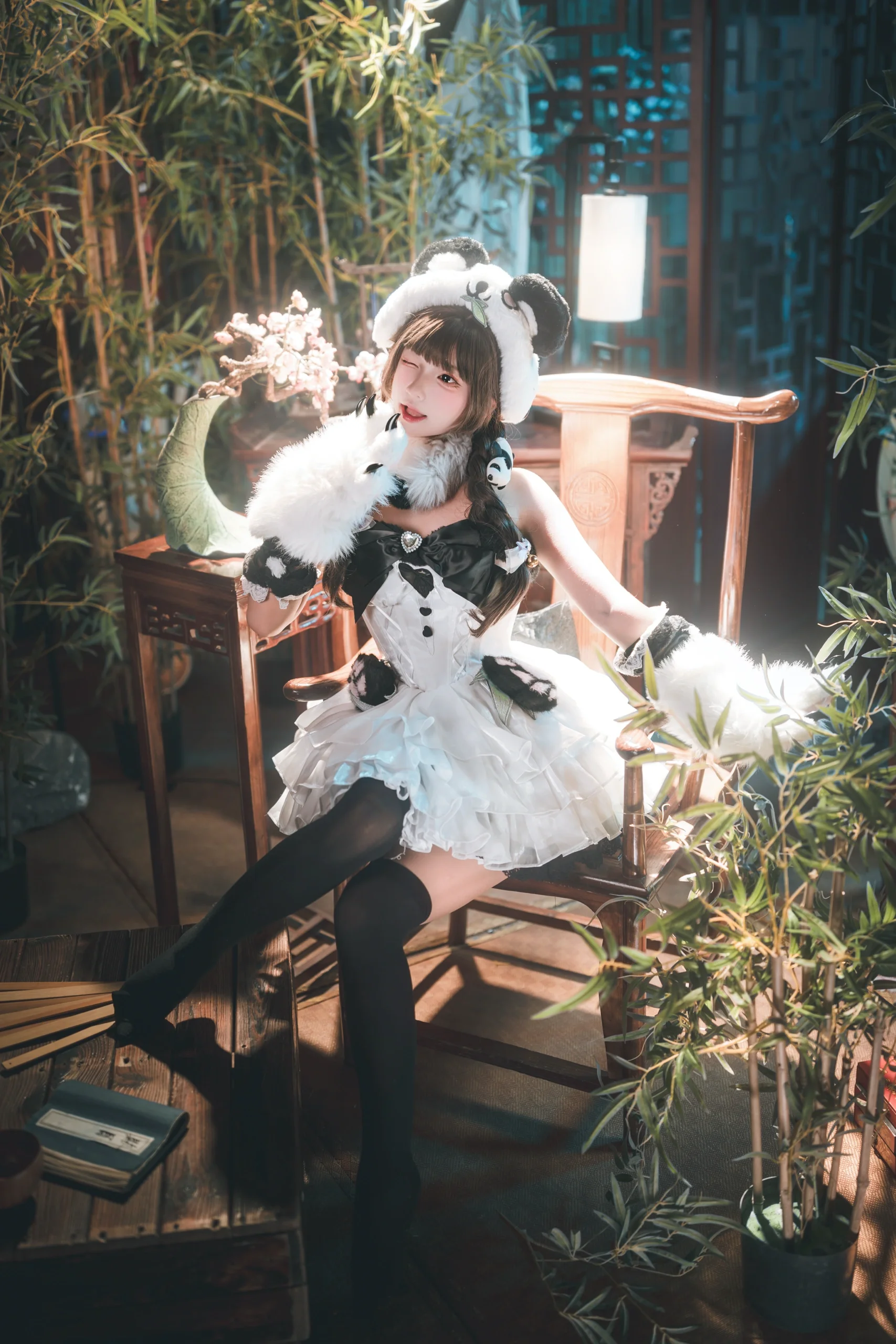 【沈妙cos】永劫无间里的熊猫少女，竹影间的元气瞬间 - 第 2 张
