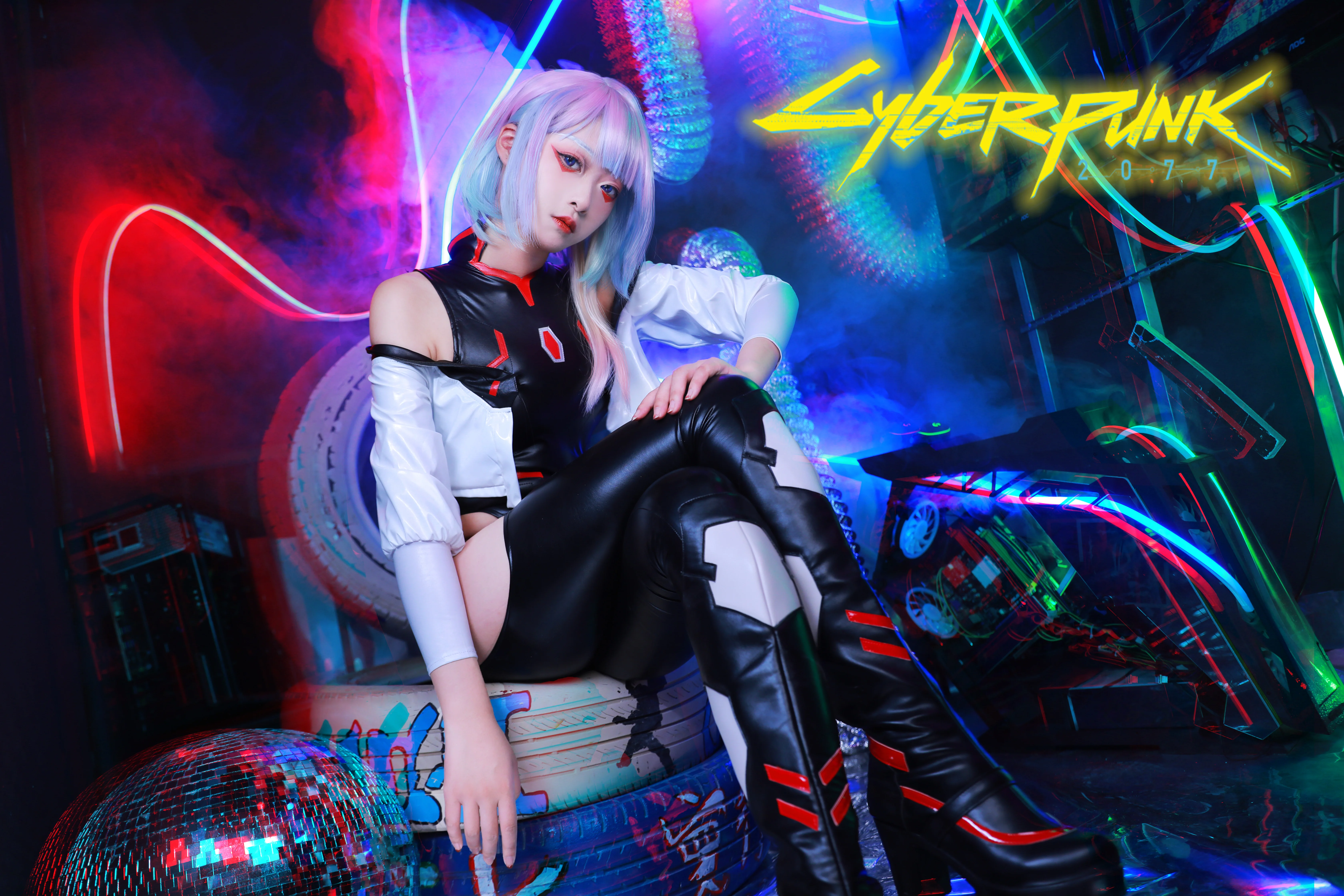 【露西cos】鸣潮里的赛博朋克少女，夜之城氛围感拉满 - 第 2 张