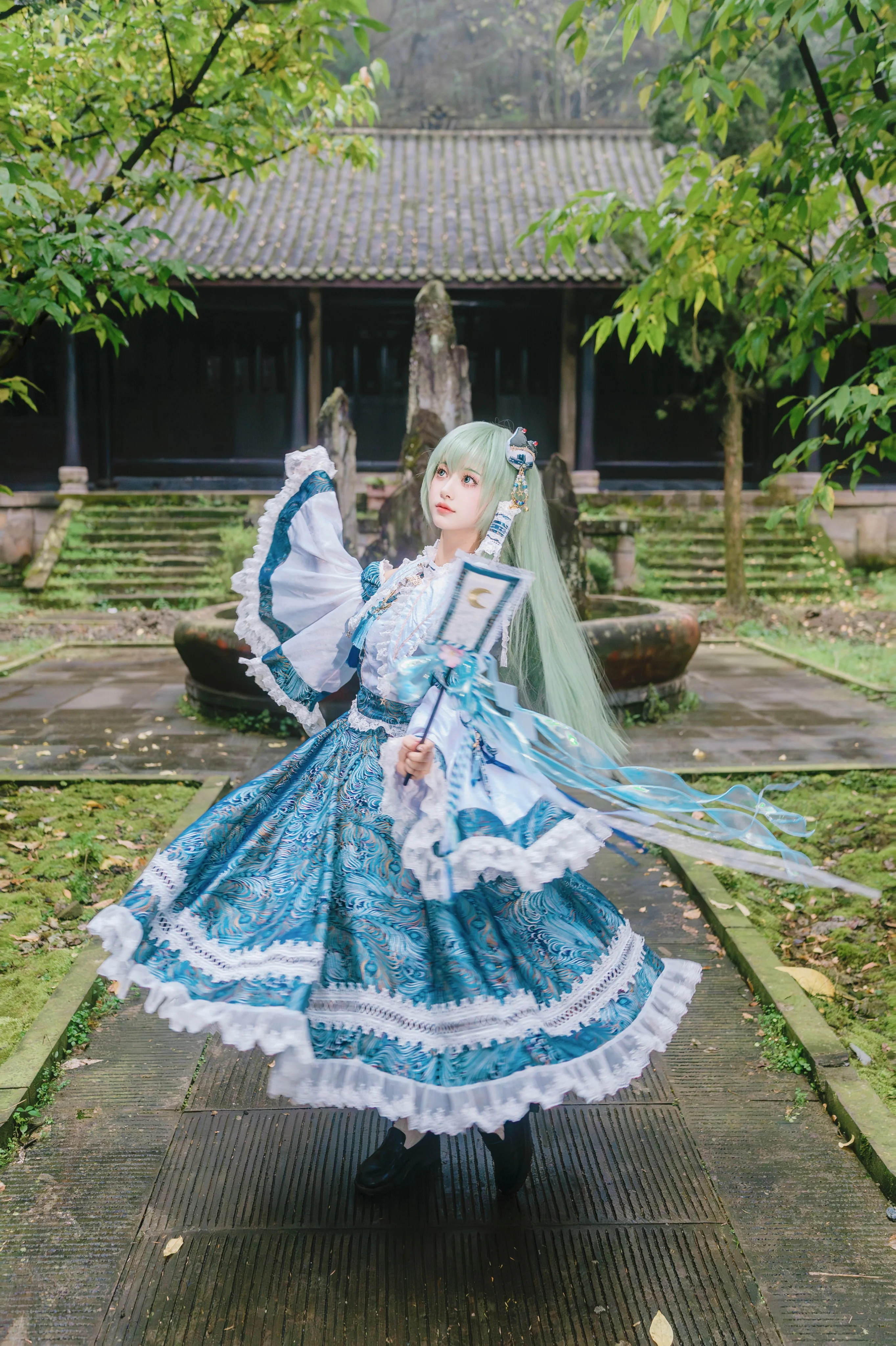 【东风谷早苗cos】风起之时，祝词回响于青瓦古院