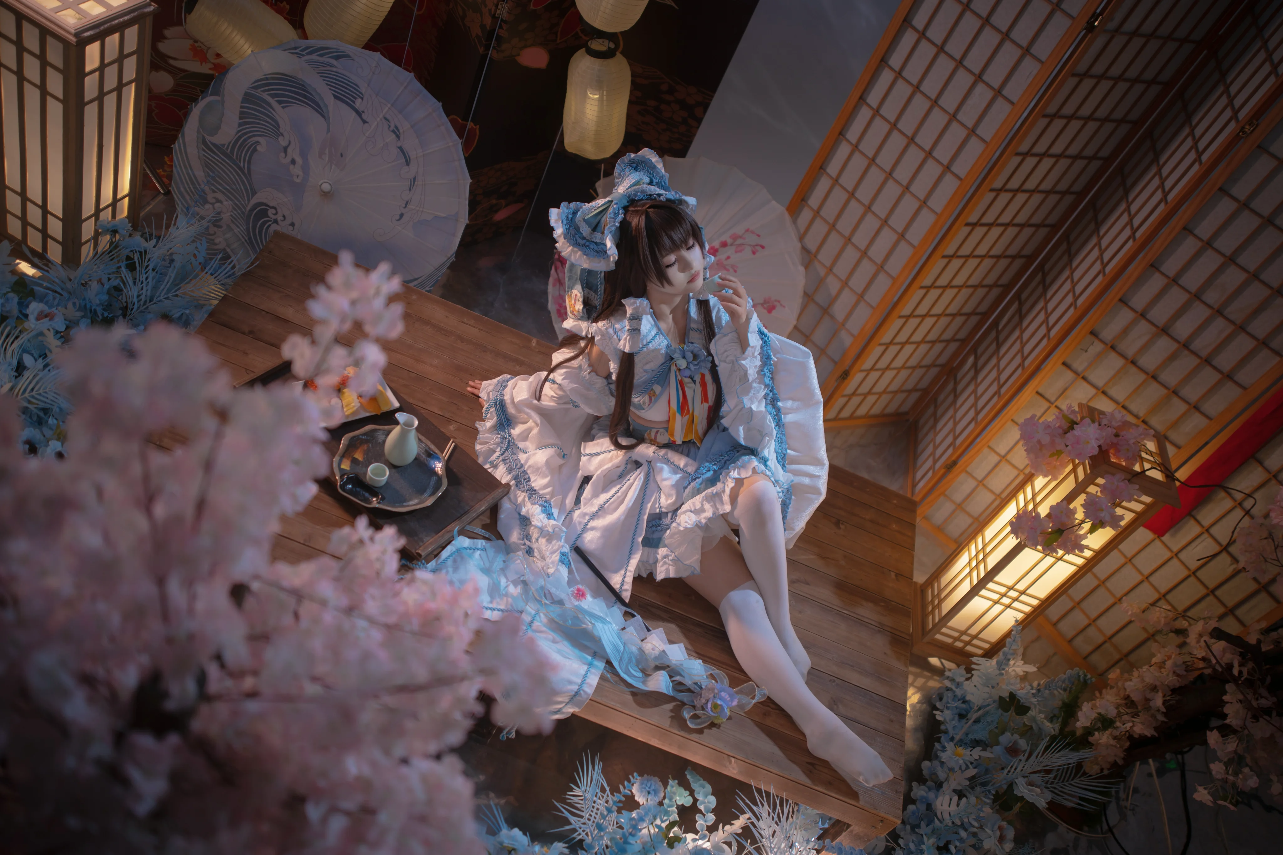【青灵梦cos】微醺巫女的静谧时刻，在樱花下小酌清酒 - 第2张