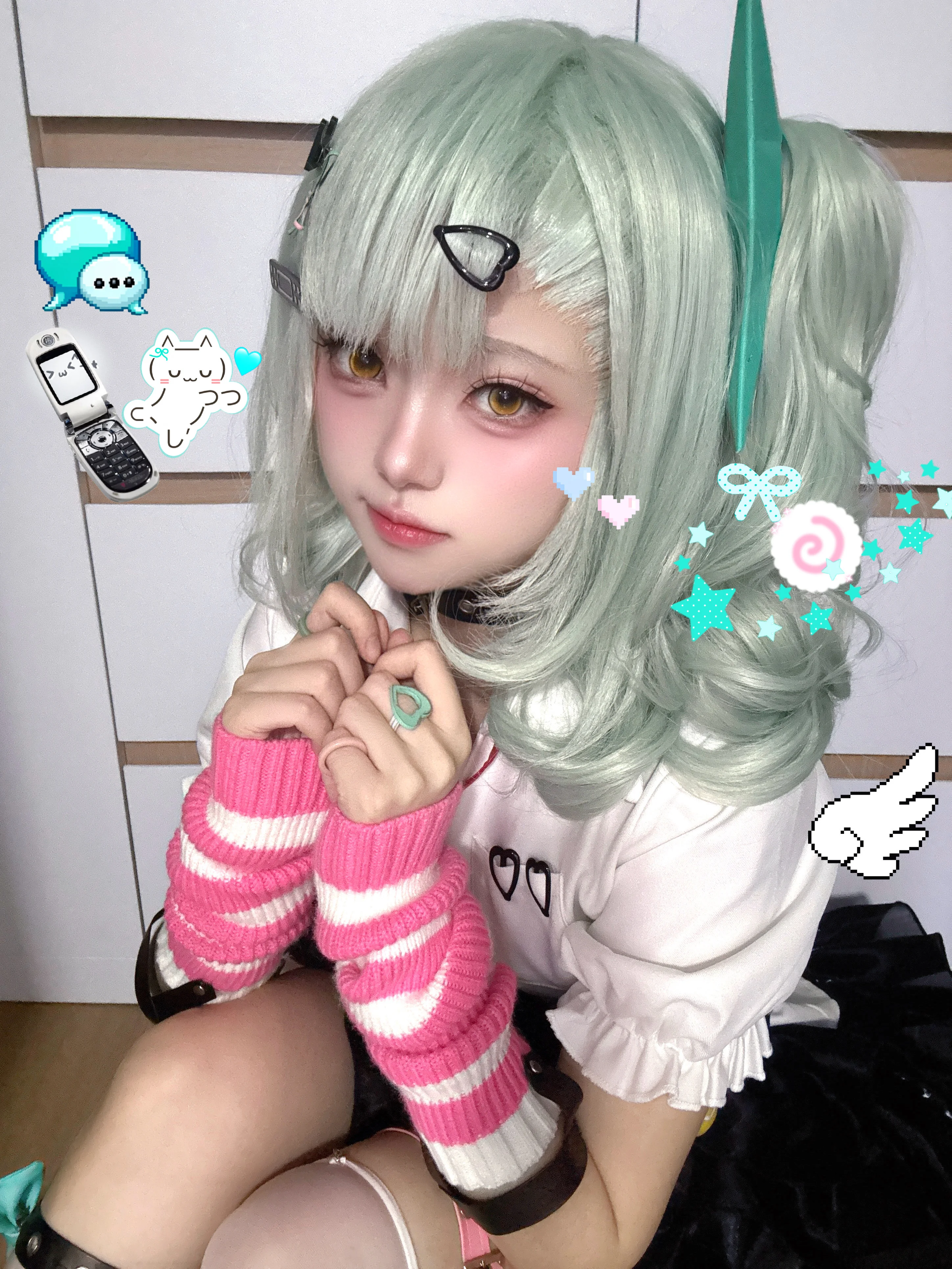 【千夏 コスプレ】ゼンレスゾーンゼロの小さなアイドルの妄想エンジェル衣装、ディテールが満載！ - 1 枚目