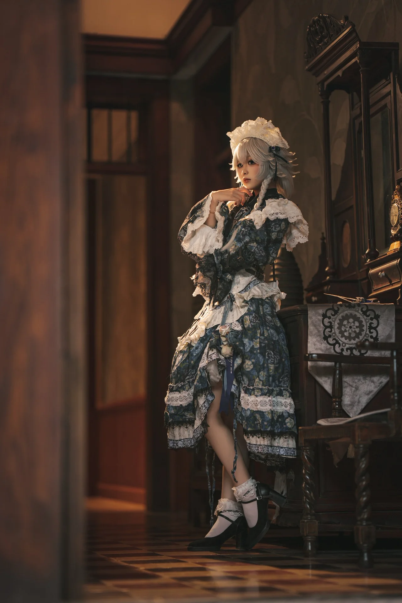 【十六夜咲夜 コスプレ】東方Project 古典的なシチュエーションが魅せる完璧な余裕 - 3 枚目