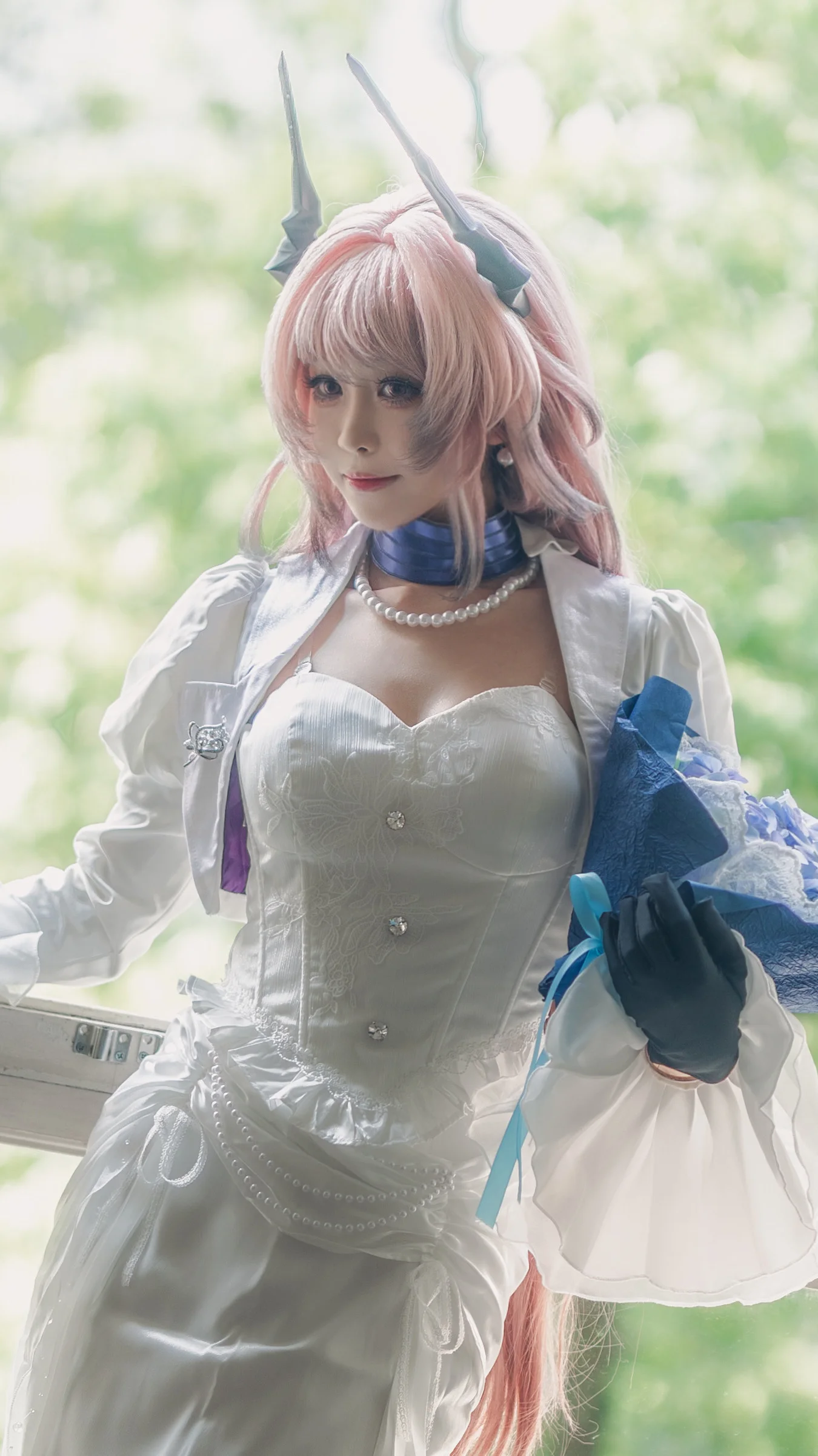 【特蕾西婭cos】明日方舟泡影蒼霆下的落窗微光