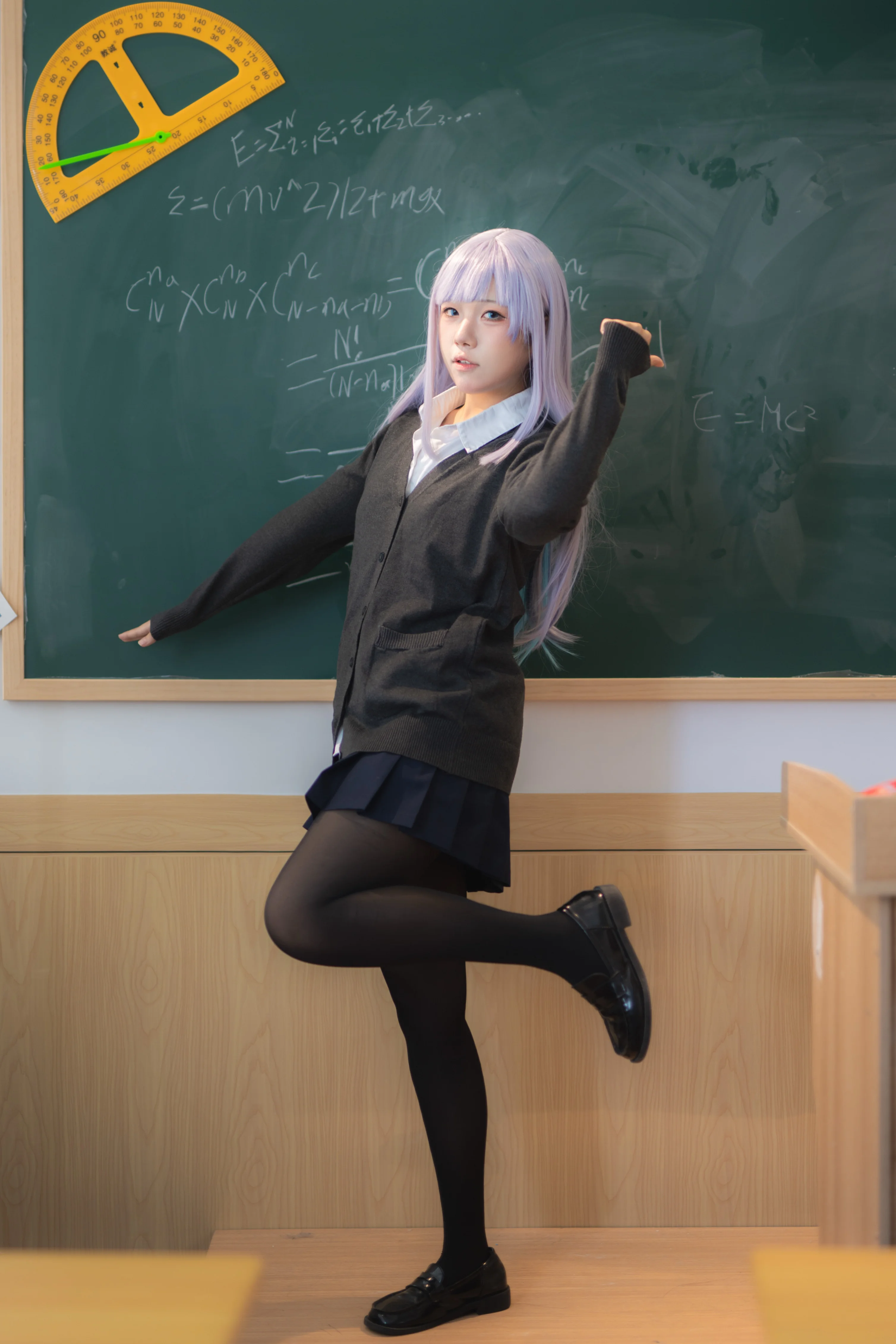 阿波连同学cos 测不准的阿波连同学，新宝岛律动下的教室萌趣挑战 - 第 1 张
