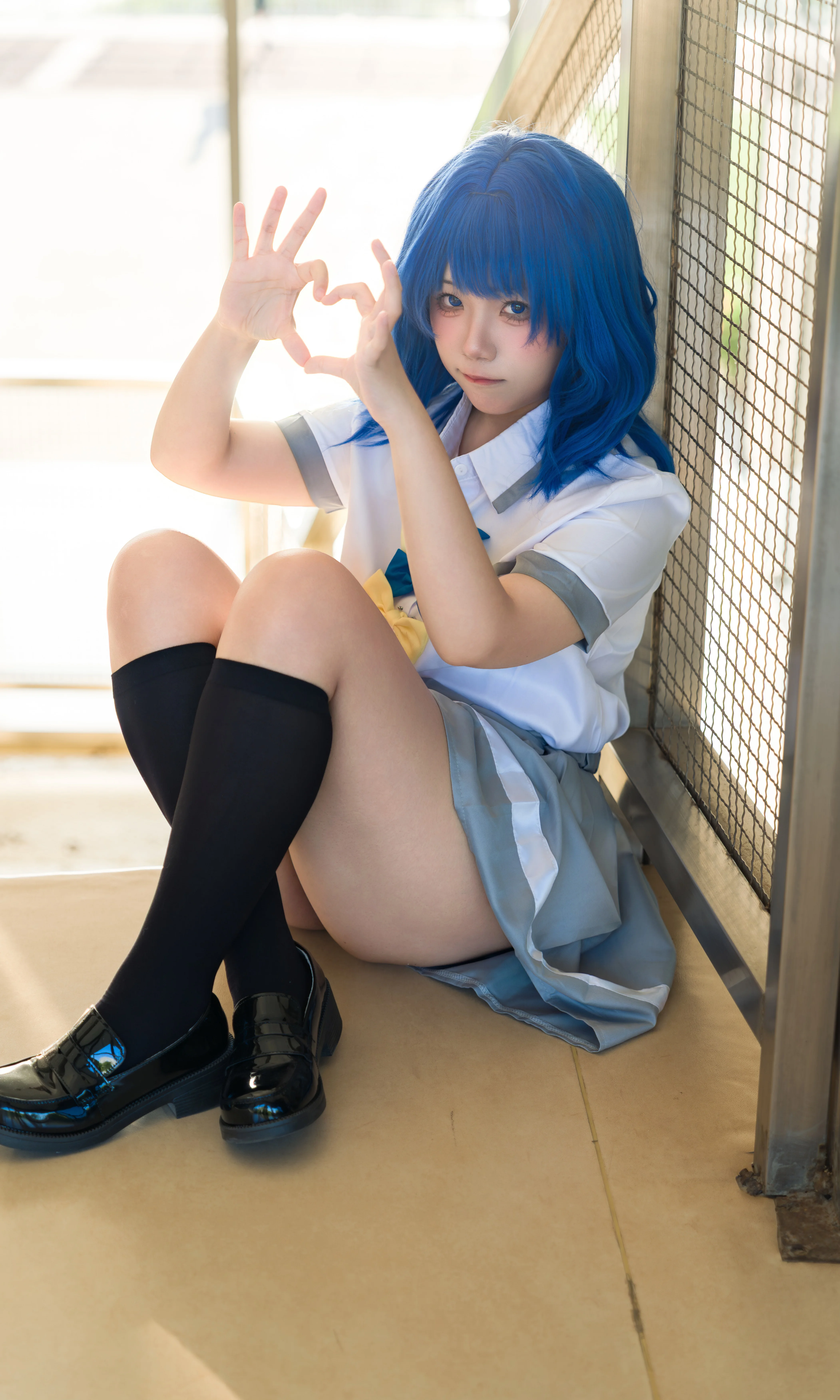 【八奈见杏菜cos】败犬女主太多了，楼梯间吃便当的日常 - 第 4 张