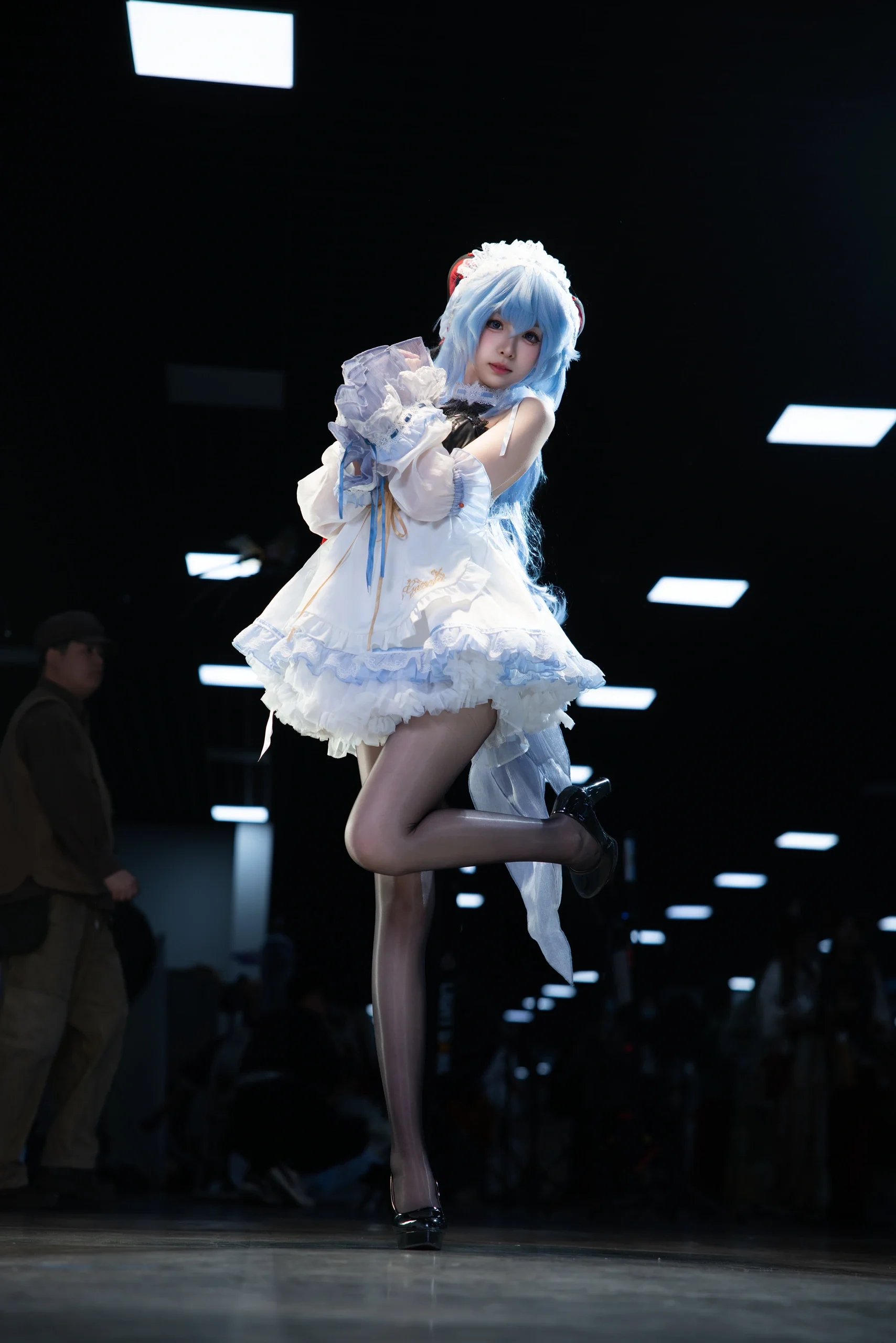 [Ganyu Cosplay] Beijing iJoy Anime Convention: Creating a Dynamic Feel Even Without Props - Image 4
