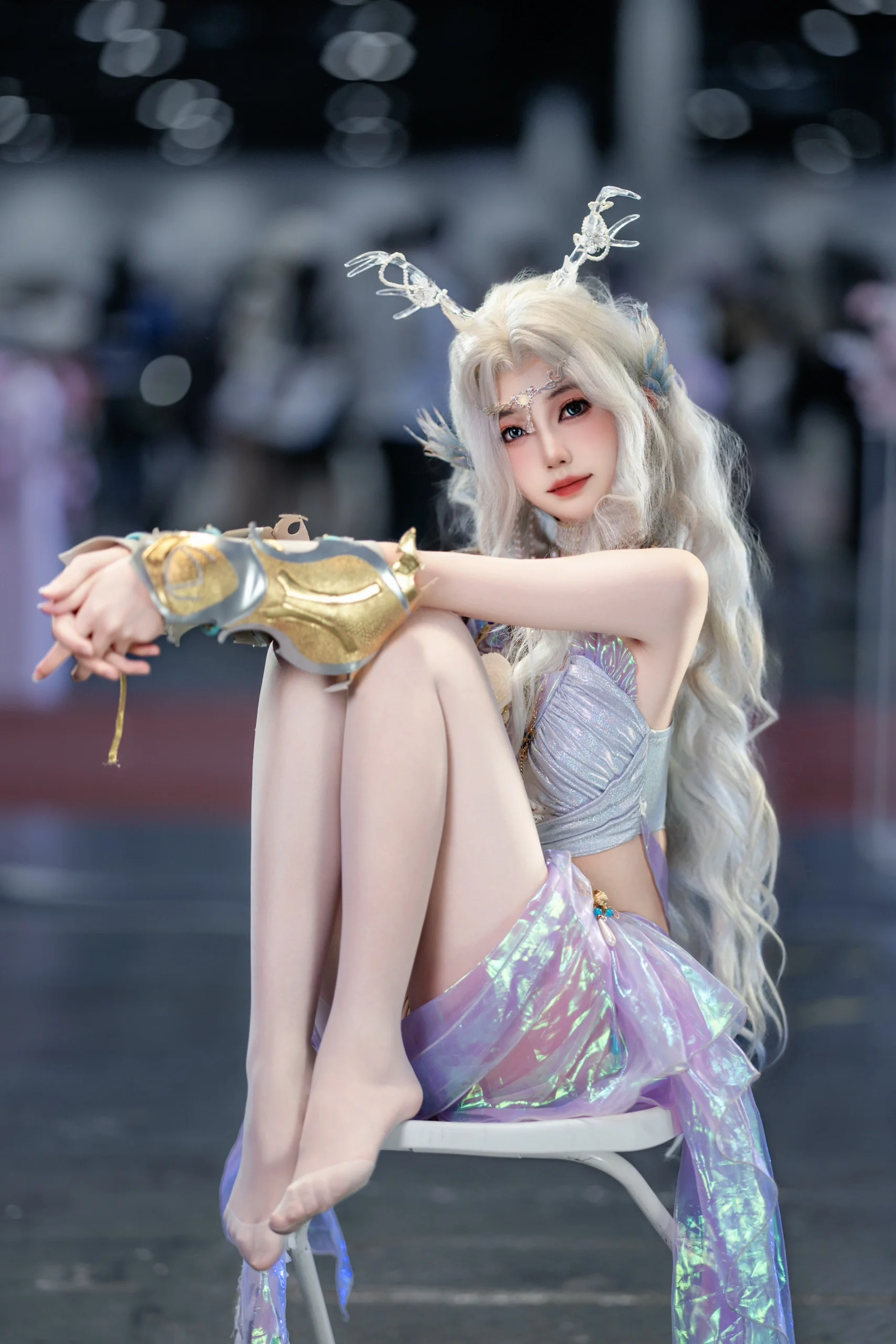 永劫无间崔三娘cos，幻彩裙摆下的漫展瞬间 - 第 3 张