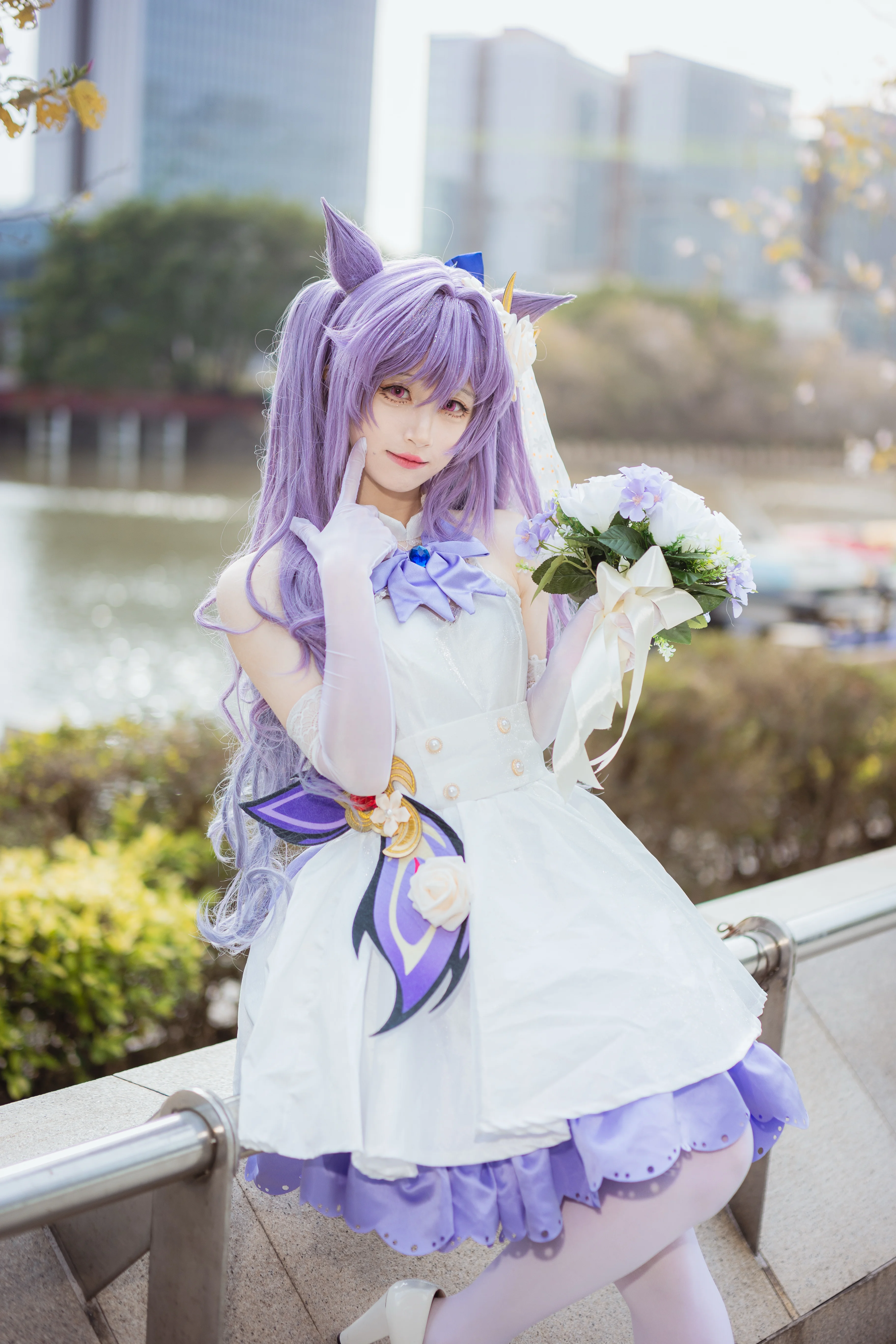 【刻晴コスプレ】原神 花嫁、春の水辺でロマンチックな瞬間を切り取る - 2 枚目