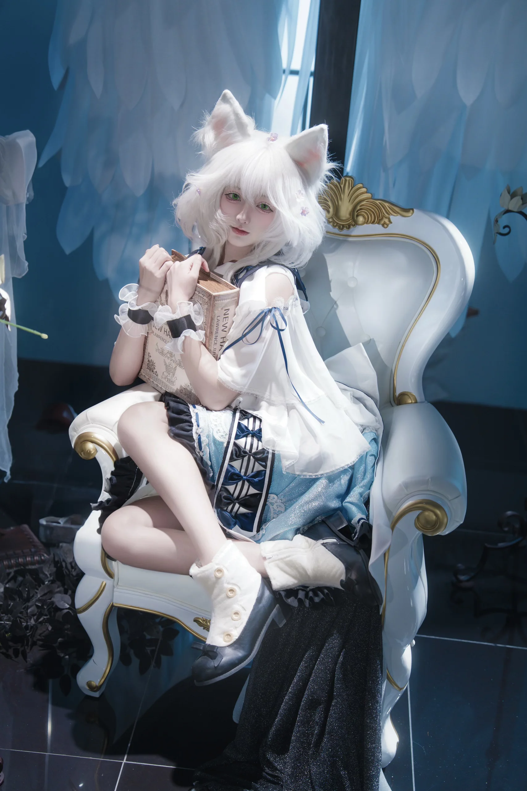 [Rosmontis cosplay] Arknights — A Serene Afternoon of a Sleepy White-Haired Cat - Image 5