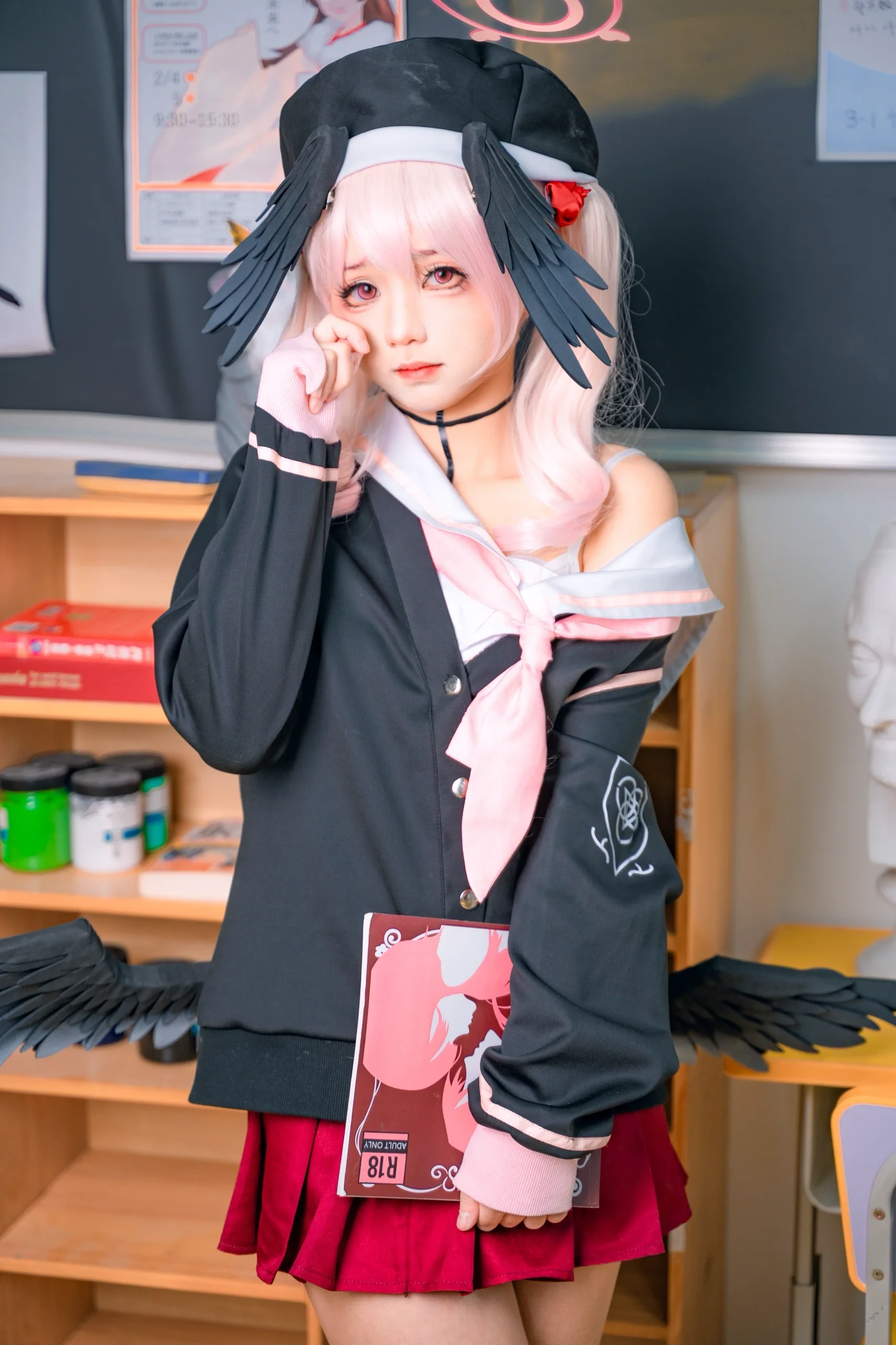 【下江小春cos】在蔚蓝档案的教室里与老师一同庆生 - 第 9 张