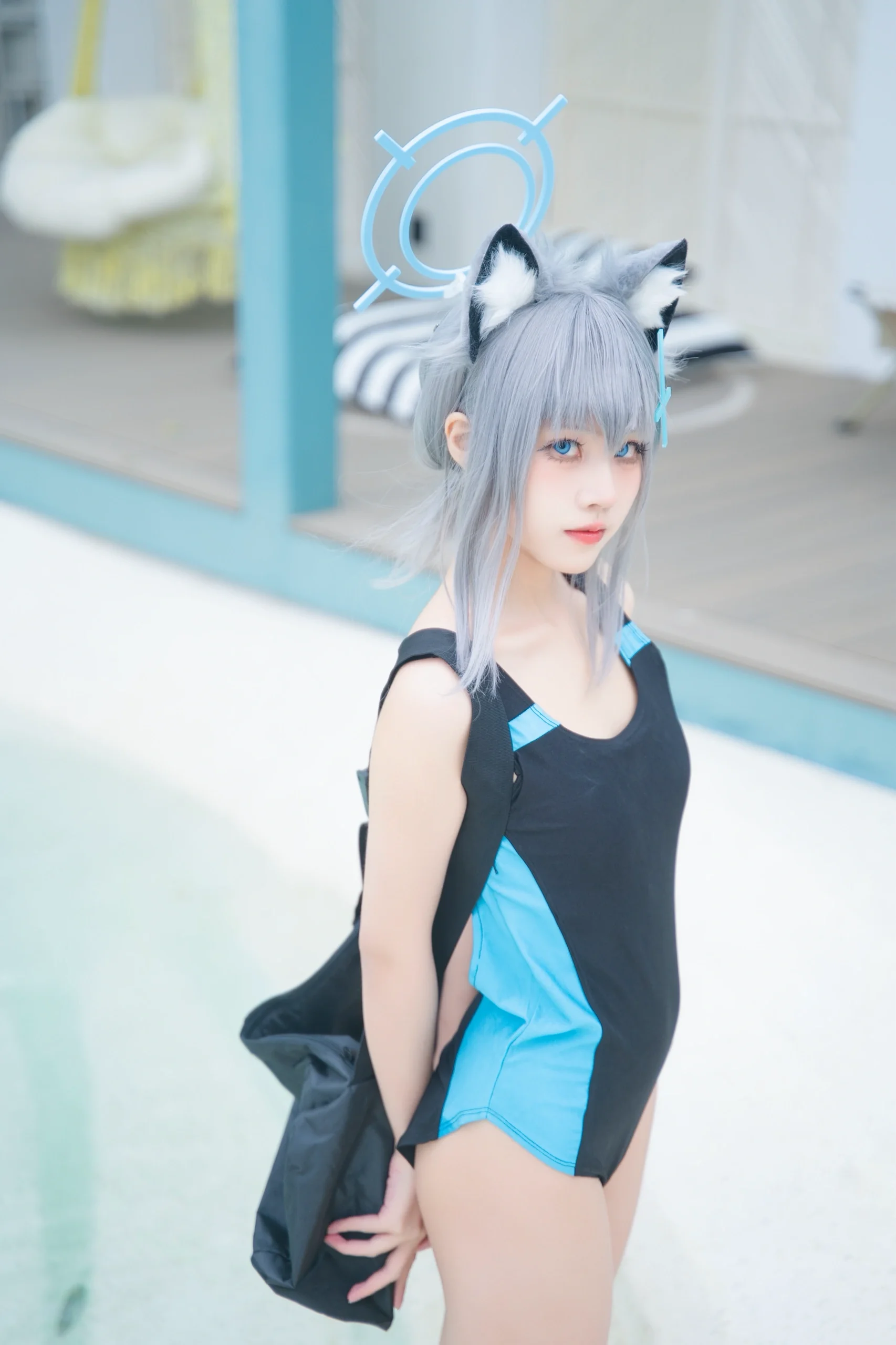 【砂狼白子cos】蔚蓝档案，蓝色夏季的泳池边 - 第 4 张