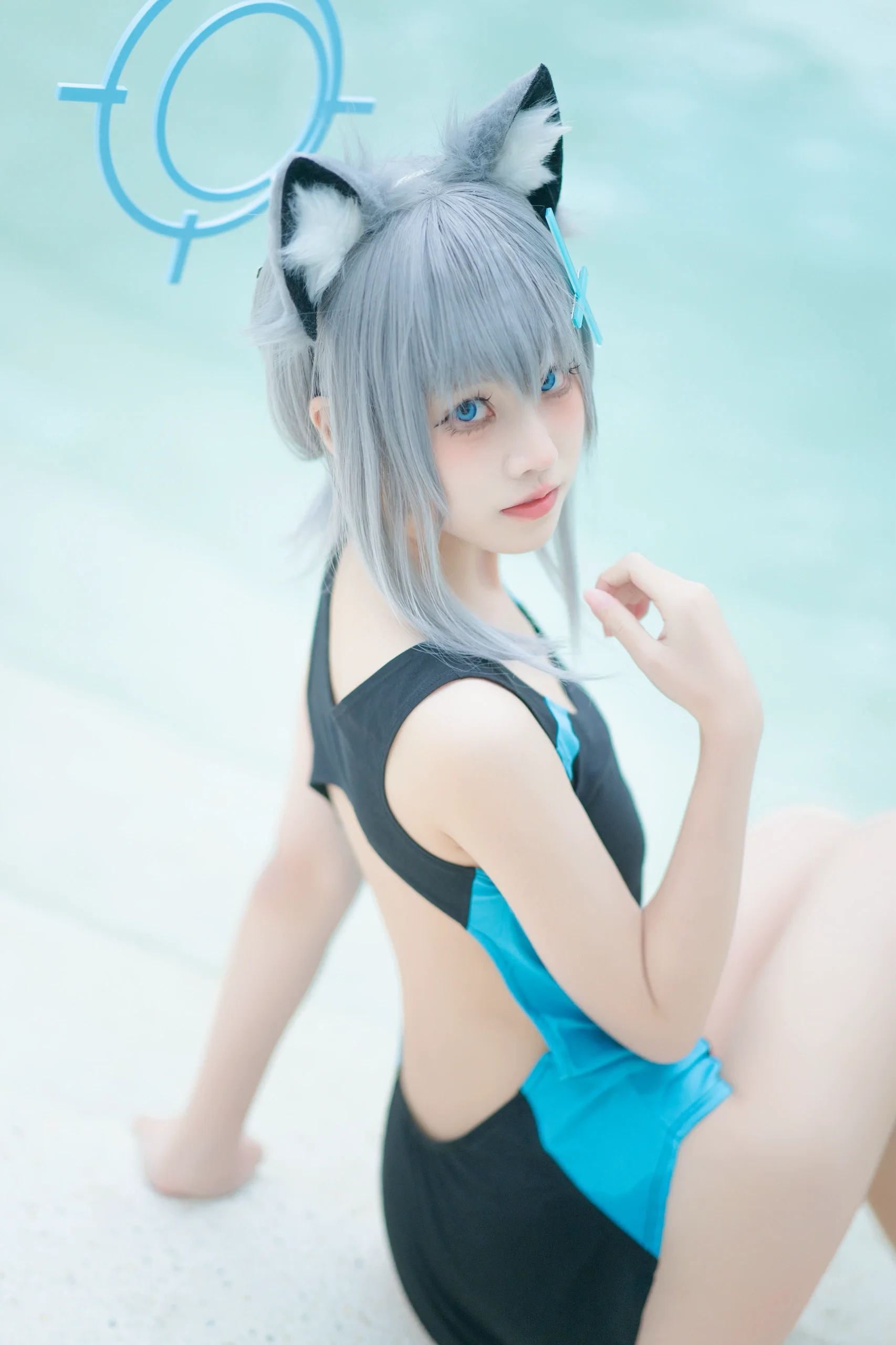 【砂狼白子cos】蔚蓝档案，蓝色夏季的泳池边 - 第 6 张