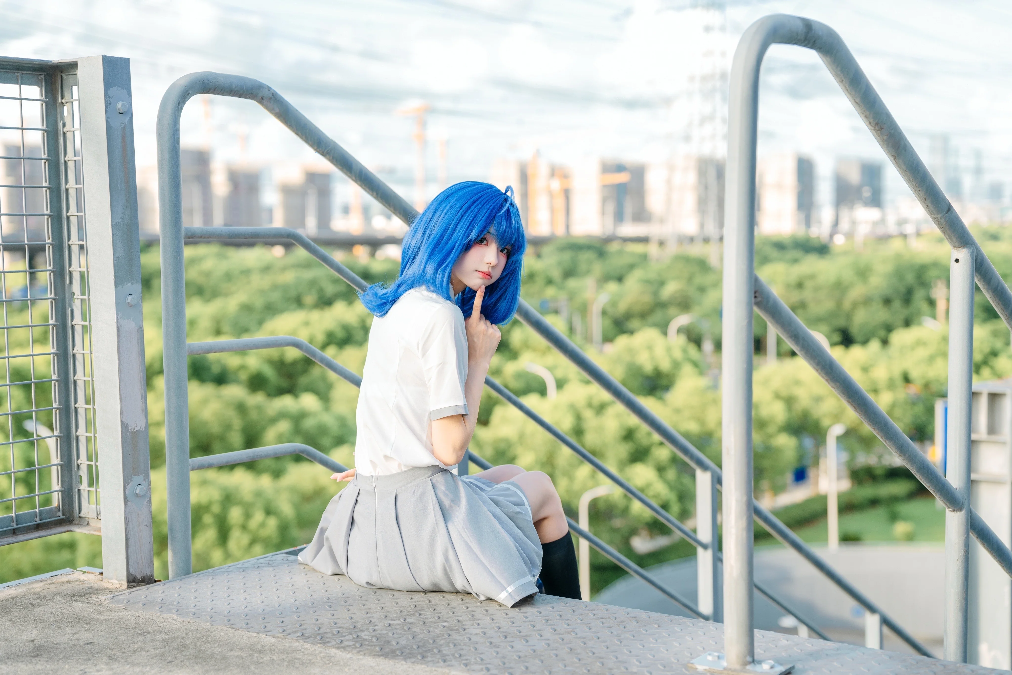 八奈见杏菜cos 败犬女主留下了夏天最后的蓝 - 第 2 张
