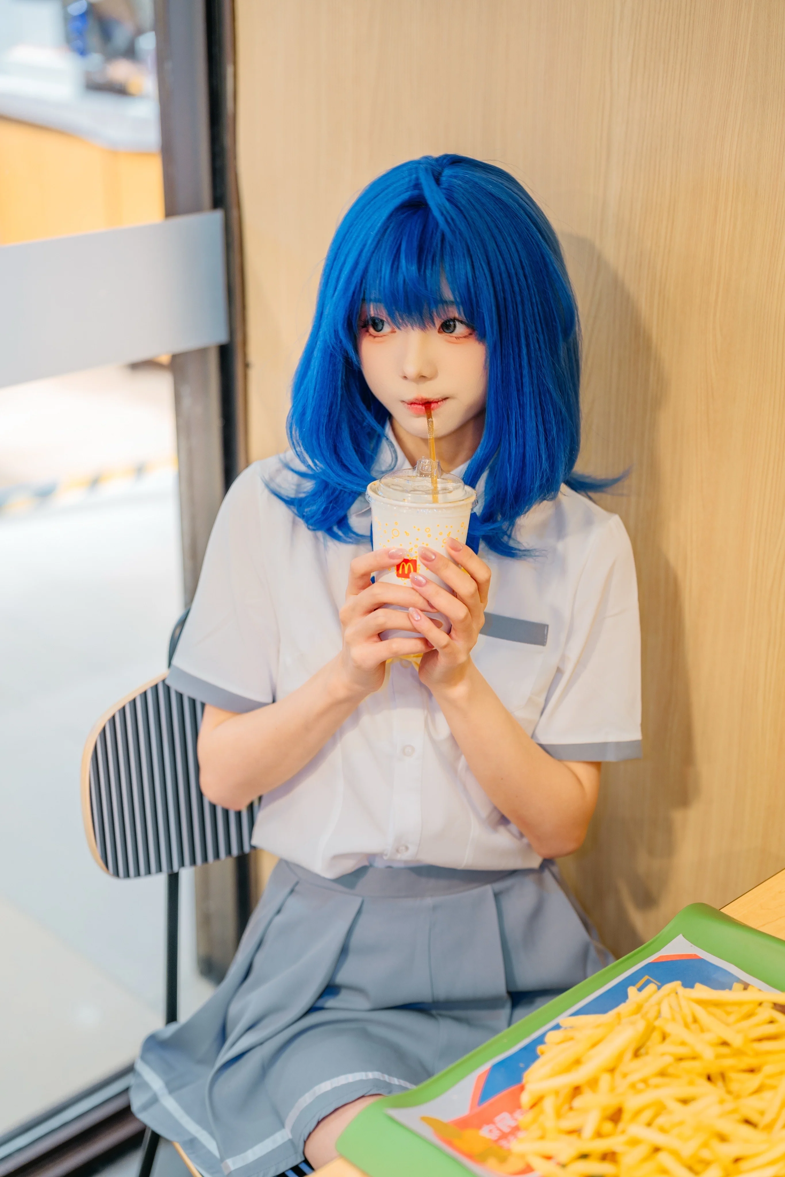 八奈见杏菜cos 败犬女主留下了夏天最后的蓝