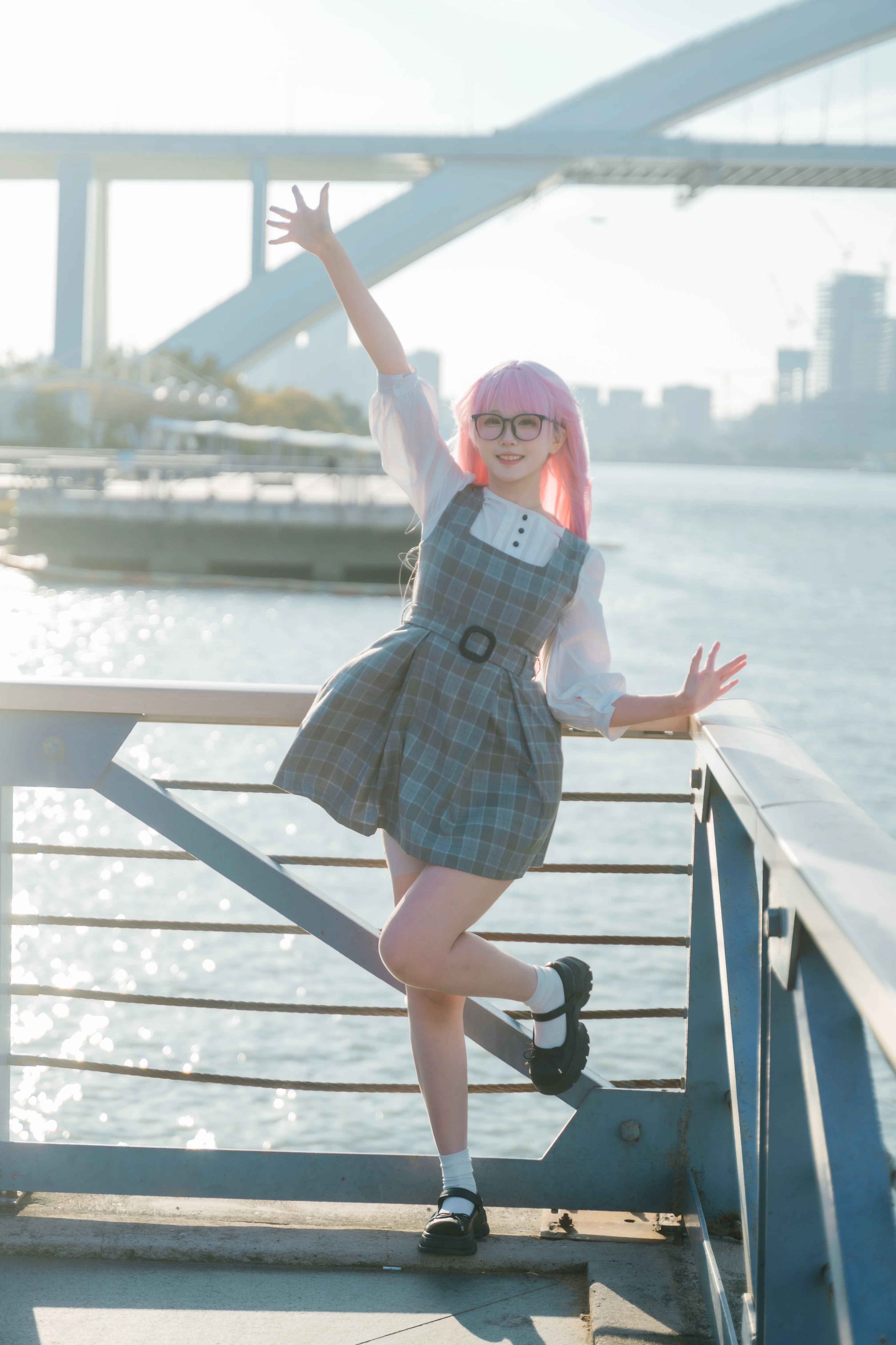 【千早愛音 コスプレ】晴れ渡る日のあのんちゃん、何枚目の写真からドキドキする？ - 3 枚目