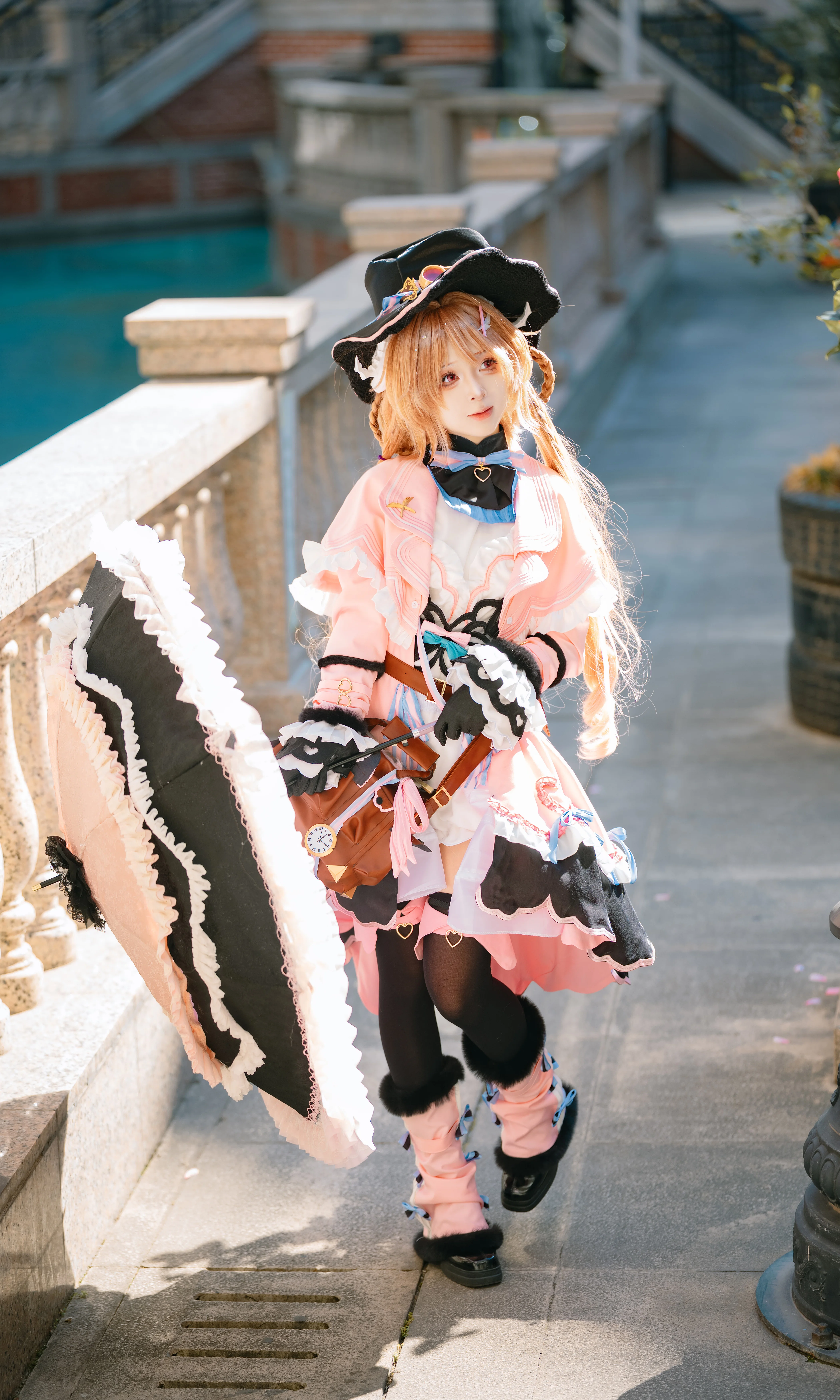 [Eyjafjalla Cosplay] The Fire Caster from Arknights, A Little Sheep Under the Sun - Image 10