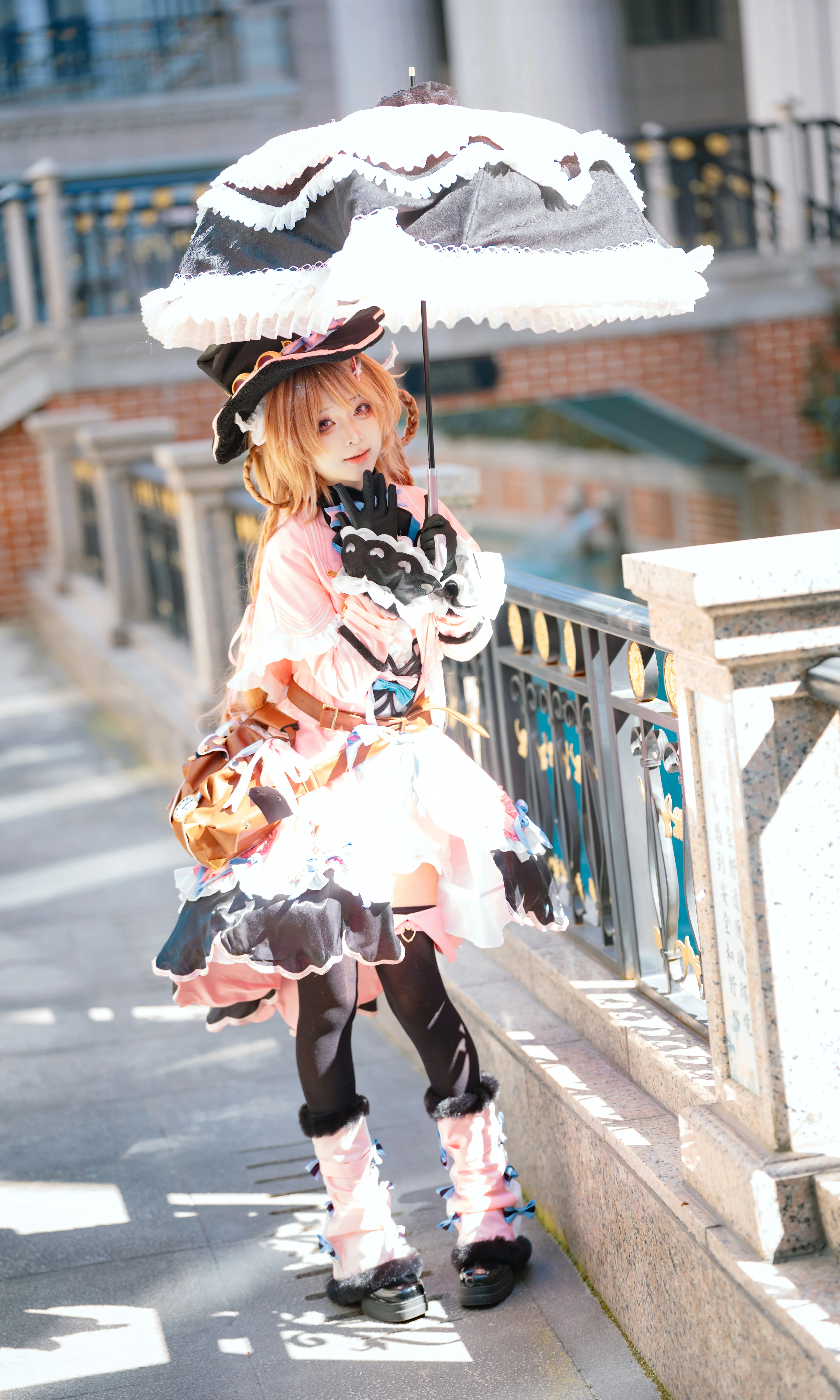 [Eyjafjalla Cosplay] The Fire Caster from Arknights, A Little Sheep Under the Sun - Image 5