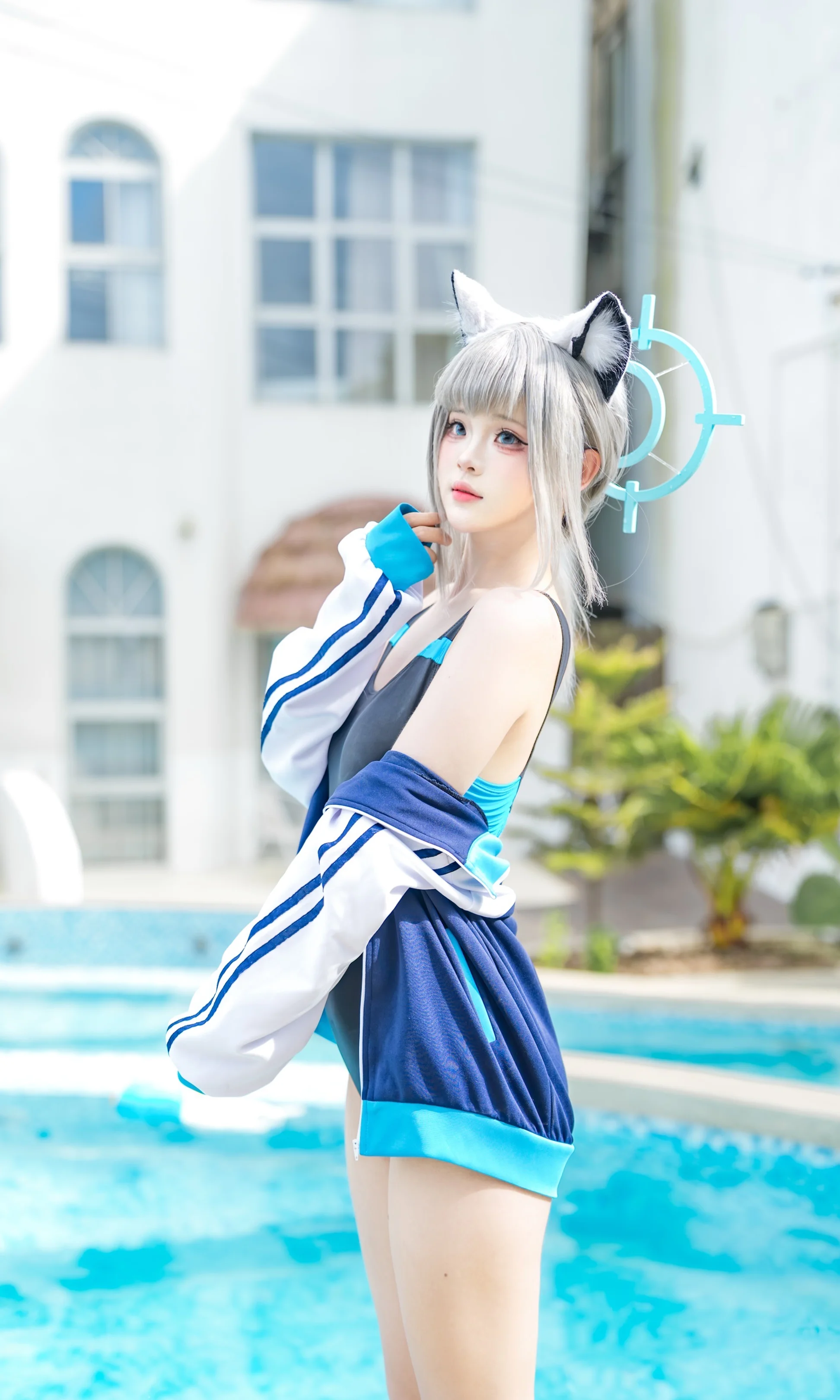 【砂狼白子cos】蔚藍檔案的泳裝夏日，水池邊的白子
