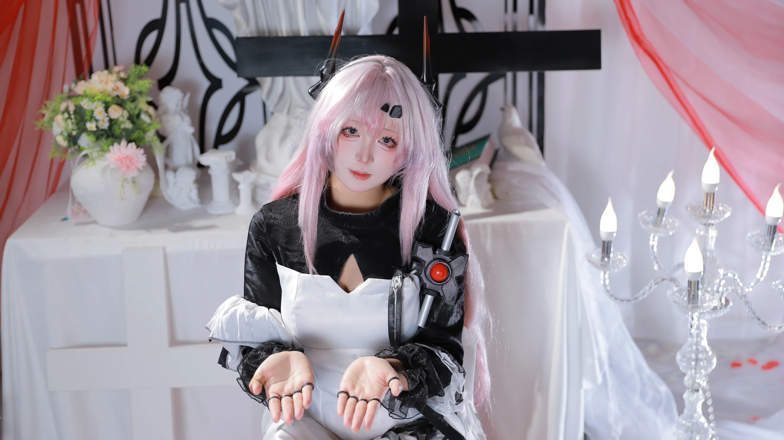【特蕾西娅cos】《明日方舟》中神圣与沉沦的边界，诉说着被禁锢的温柔 - 第 9 张