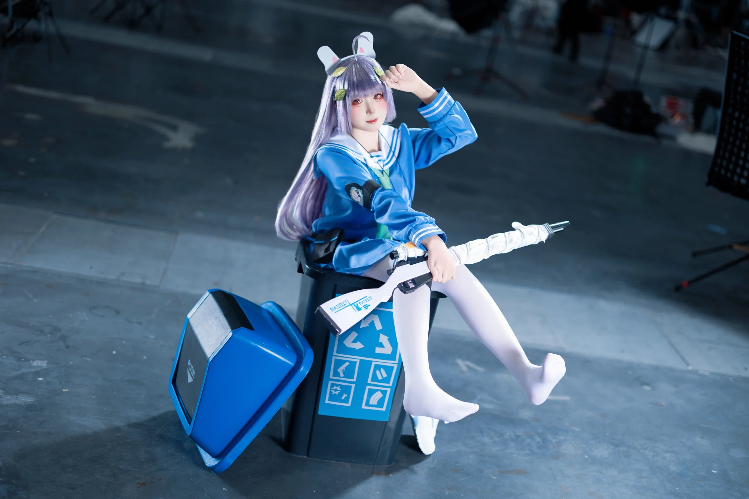 【霞泽美游cos】蔚蓝档案里的垃圾兔小队员 - 第 4 张