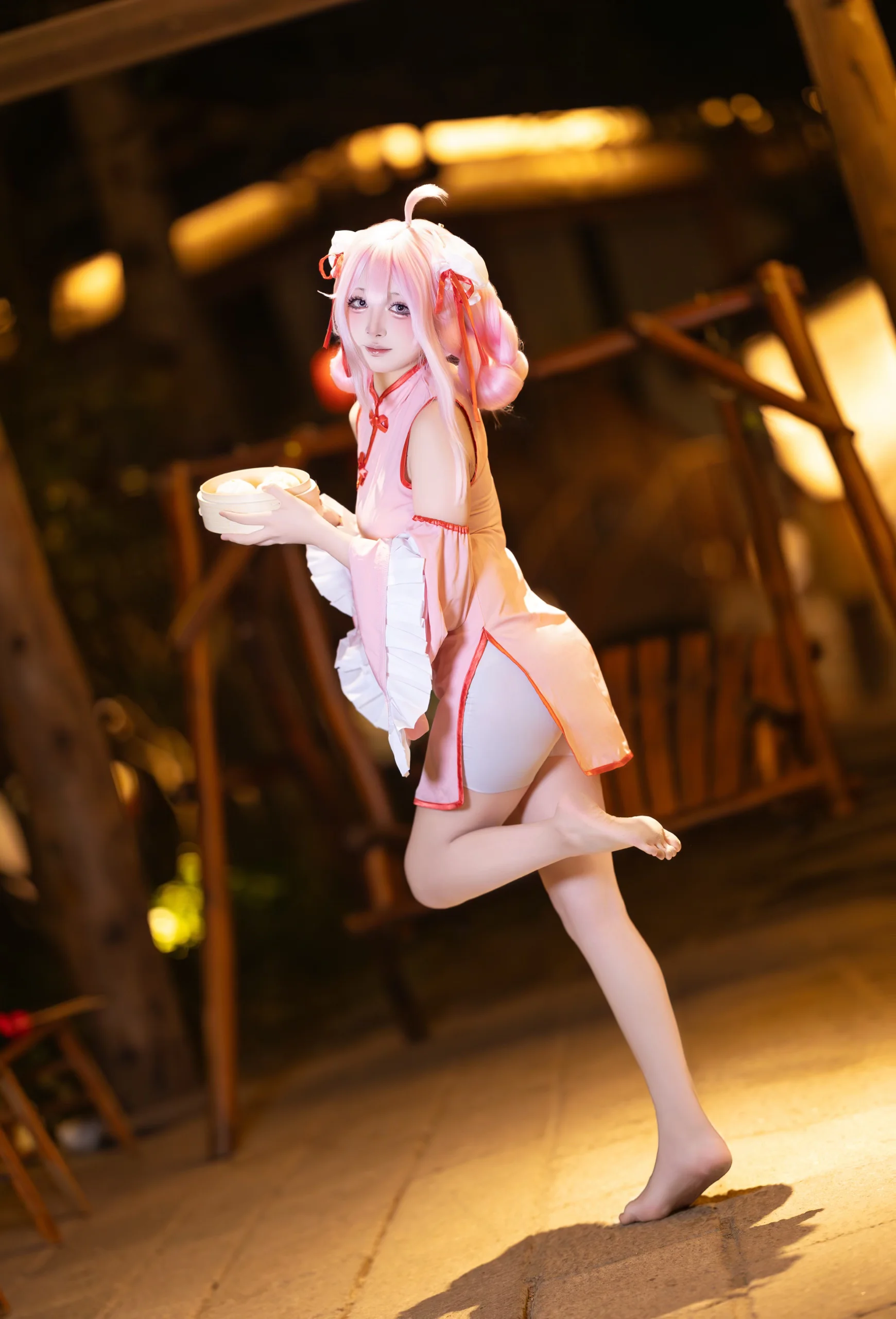 【柚鸟夏cos】蔚蓝档案，古城夜景里的旗袍小笼包 - 第 1 张