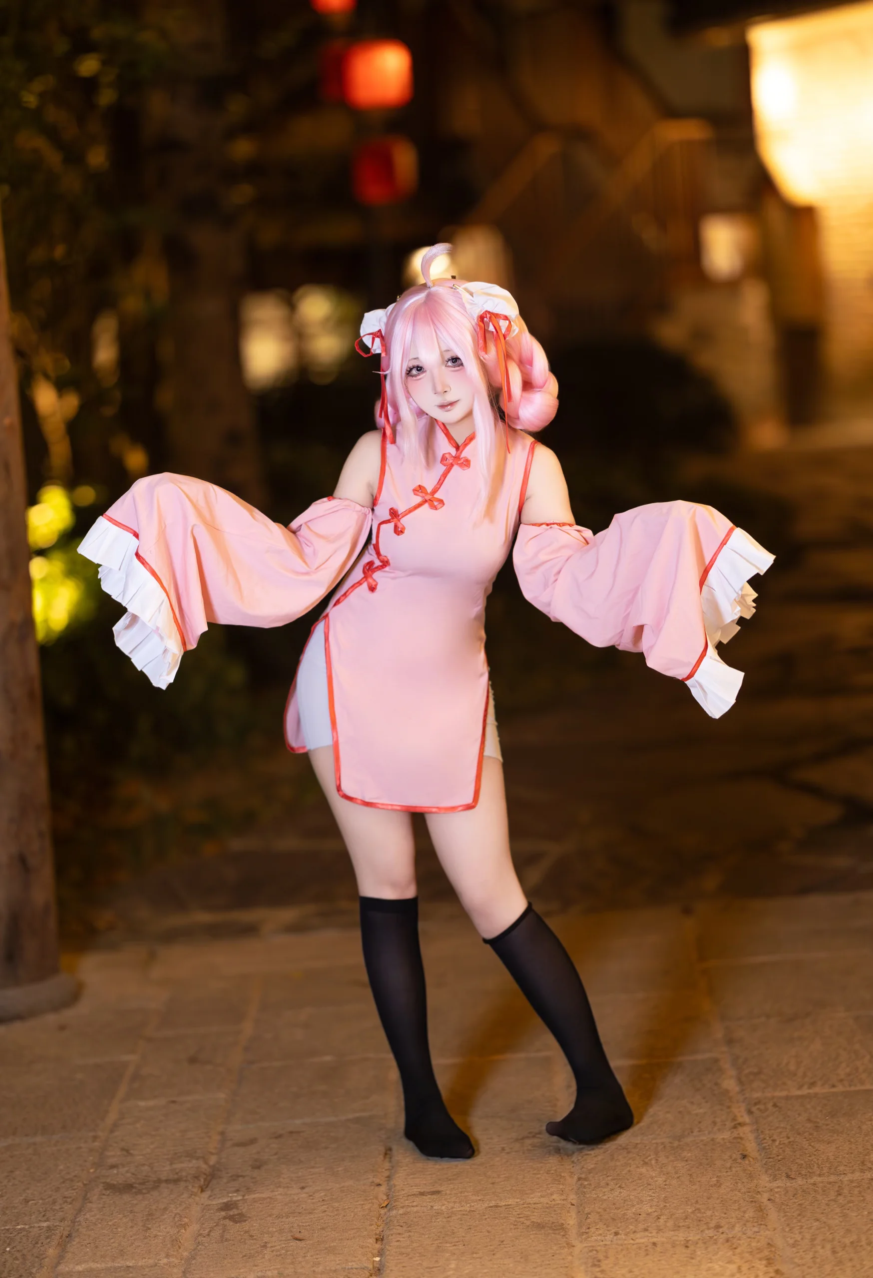 【柚鸟夏cos】蔚蓝档案，古城夜景里的旗袍小笼包