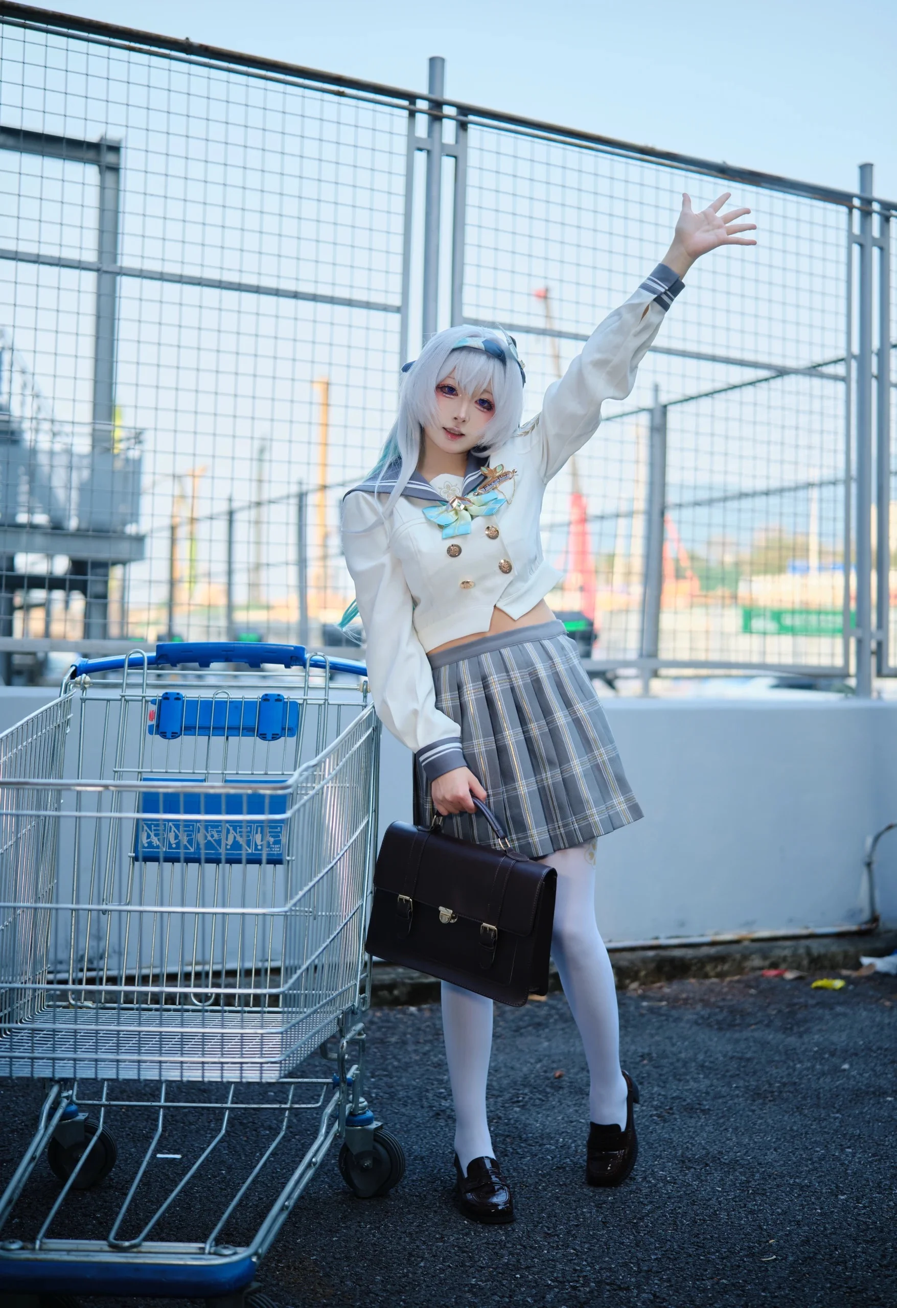 【流萤cos】星穹铁道中的治愈旋律，在城市角落寻找共鸣 - 推荐阅读封面