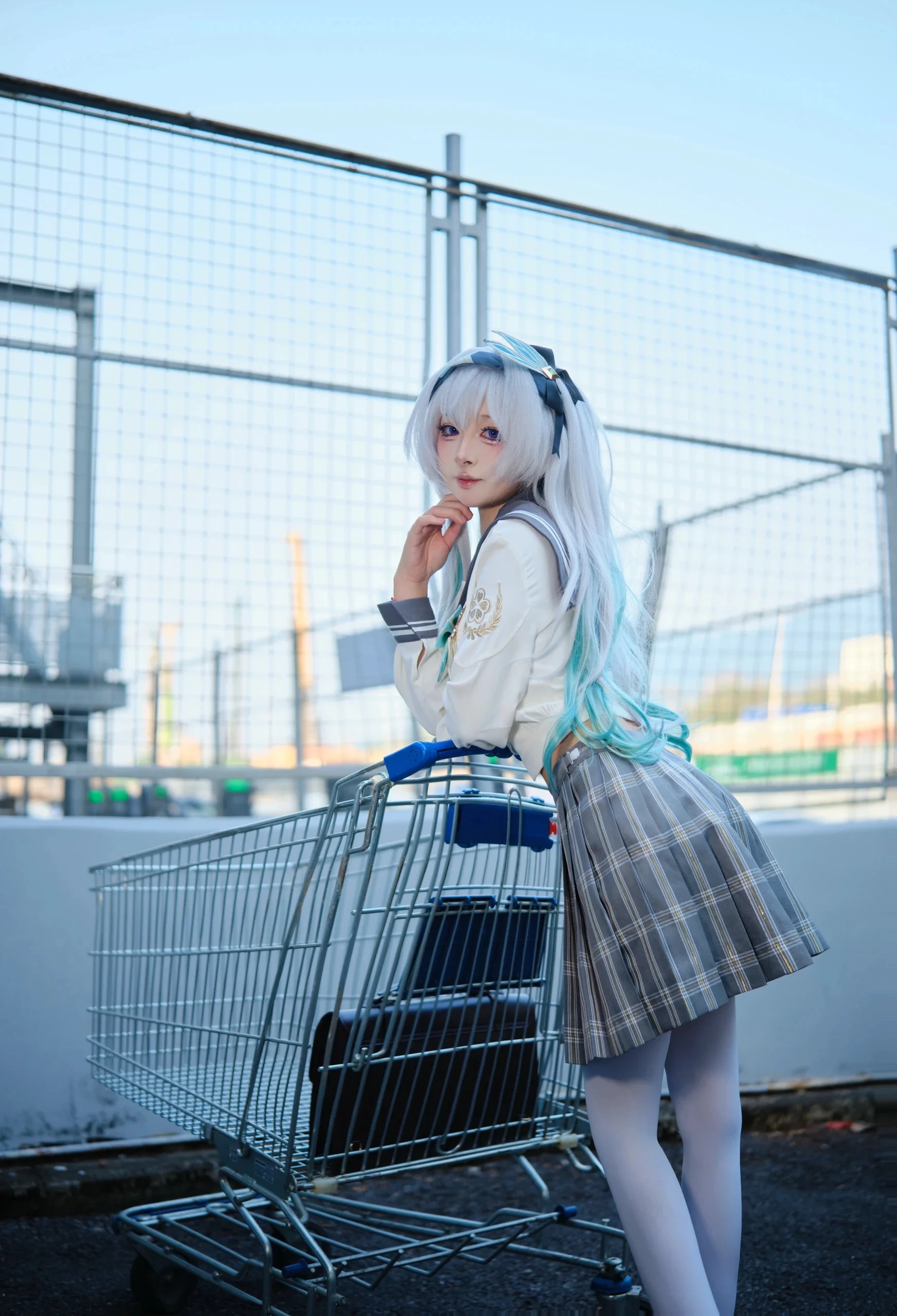 【流萤cos】星穹铁道中的治愈旋律，在城市角落寻找共鸣 - 第2张