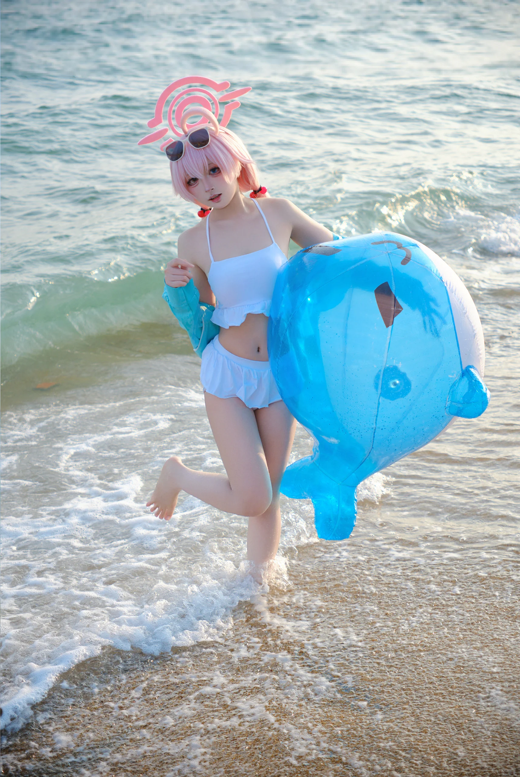 【小鳥遊星野cos】蔚藍檔案，夏日的海邊與那隻小鯨魚 - 第 5 張