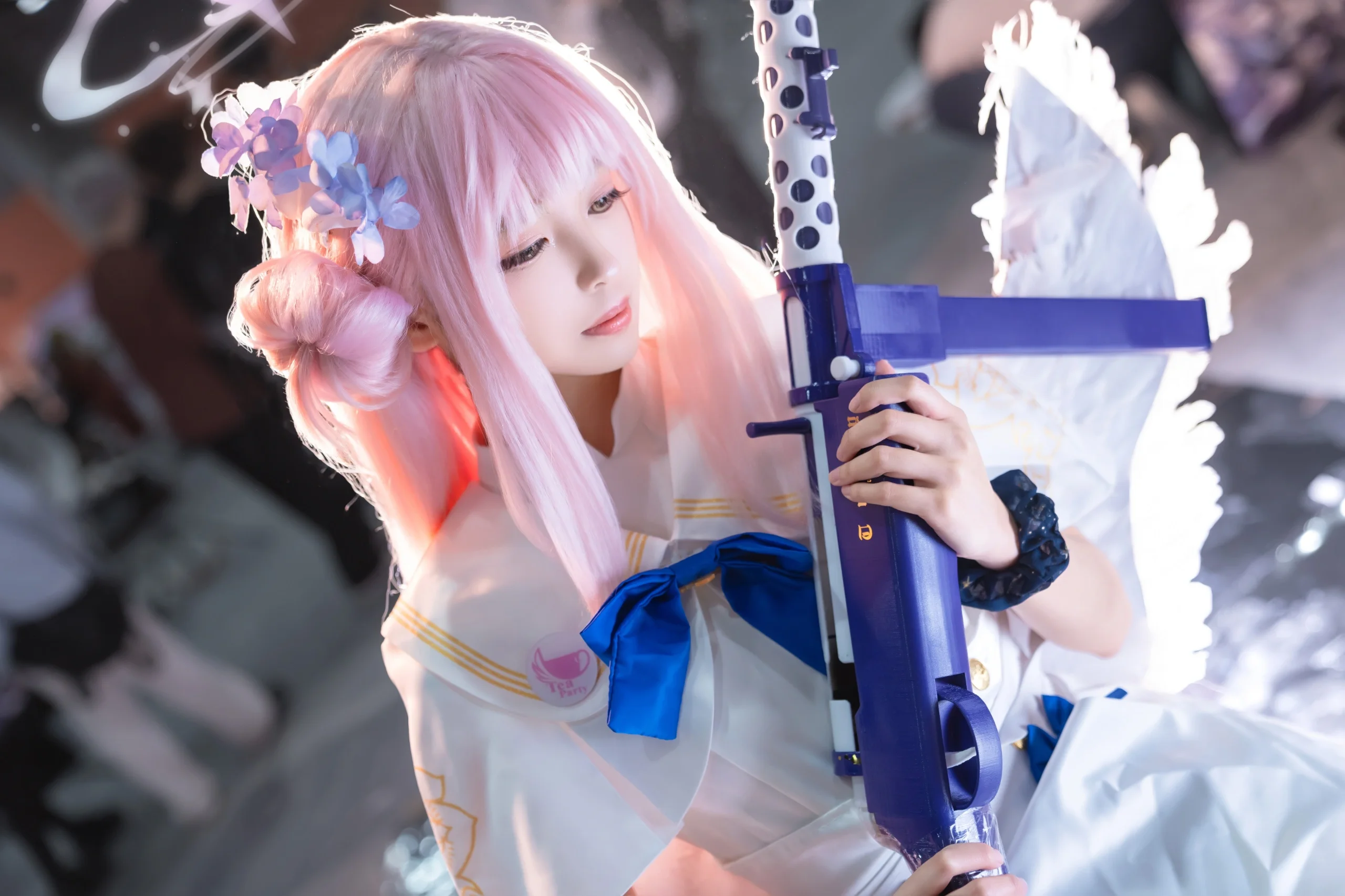 【圣园未花cos】蔚蓝档案中的优雅与力量 - 第6张