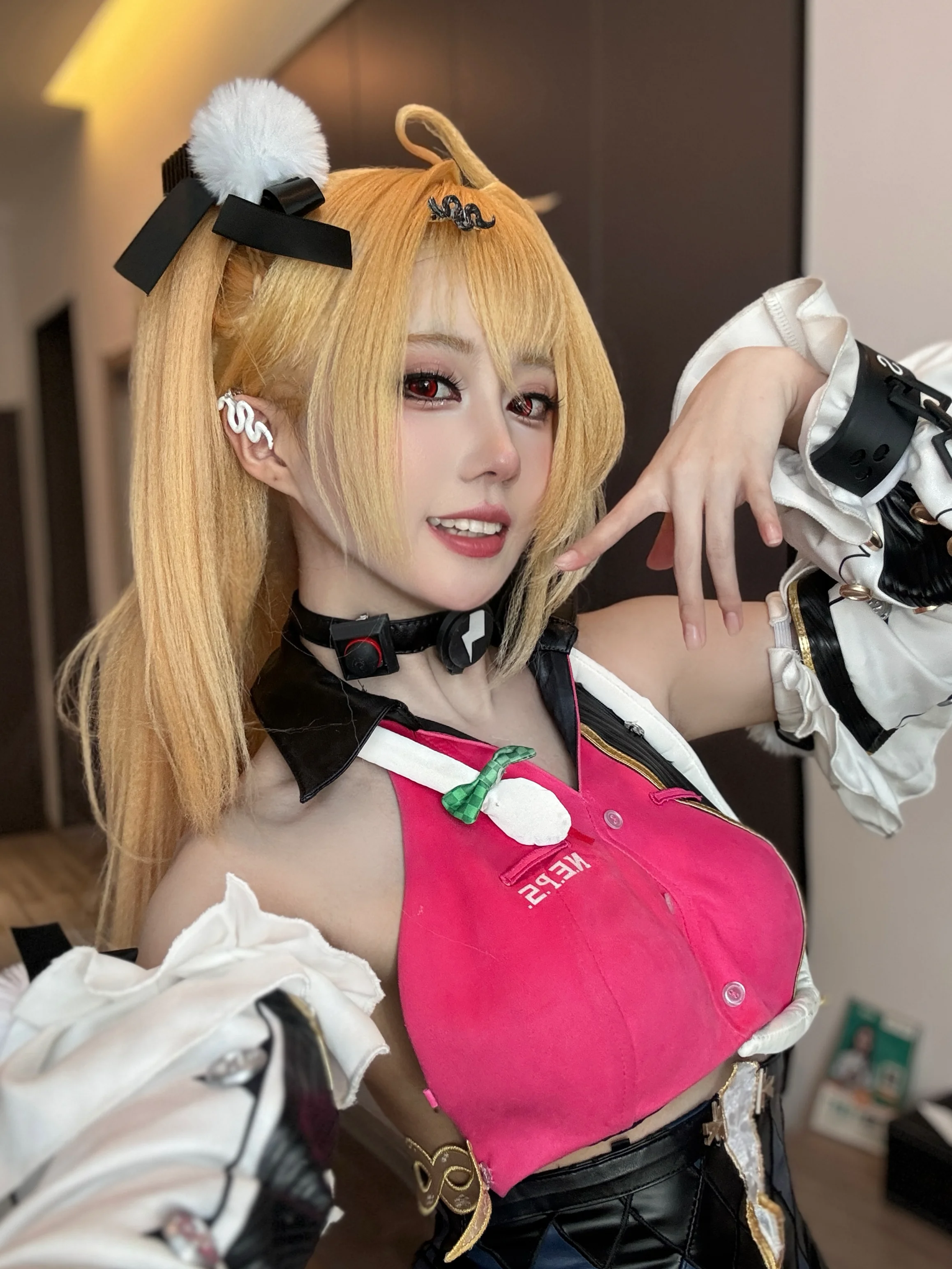 [Cissia Cosplay] Zenless Zone Zero's Little Snake Has Arrived, How About Some Egg Pudding?