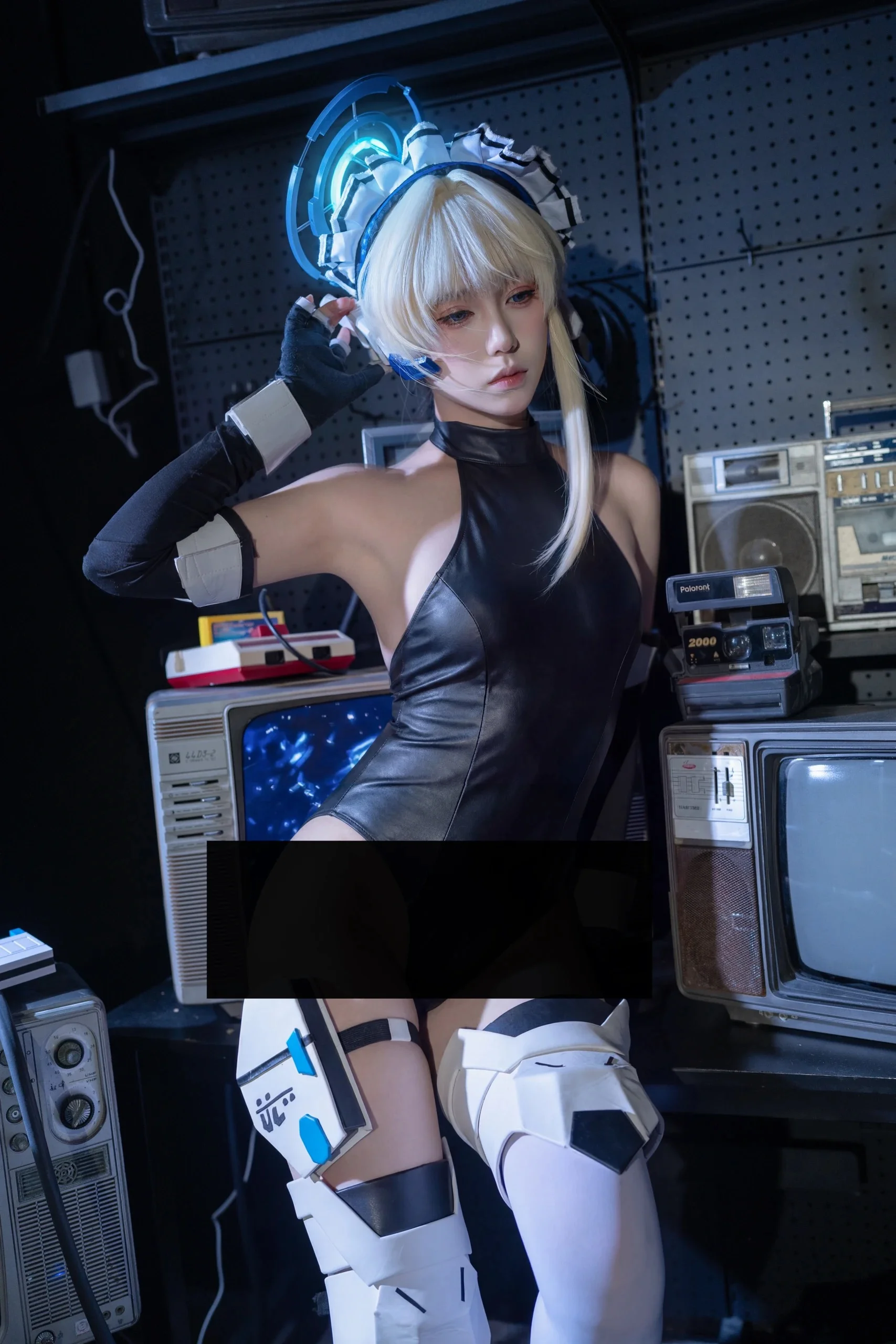 [Asuma Toki cosplay] Blue Archive's Abi-Eshuh Activation, Maximized Retro-Tech Vibe