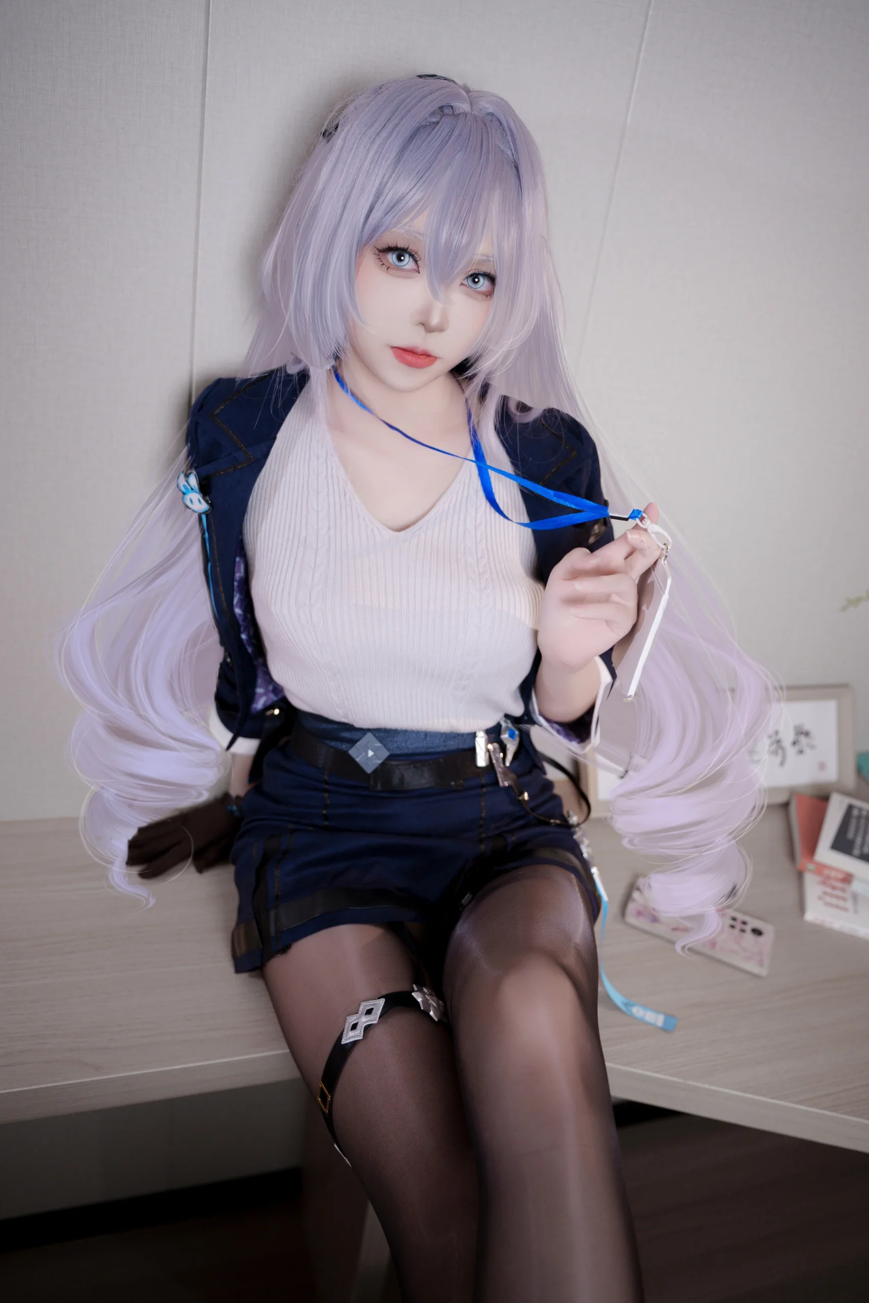 【ブローニャ コスプレ】新生の銀翼OLスタイル、このブローニャの職場コスプレコーディネートがカッコよすぎる - 3 枚目