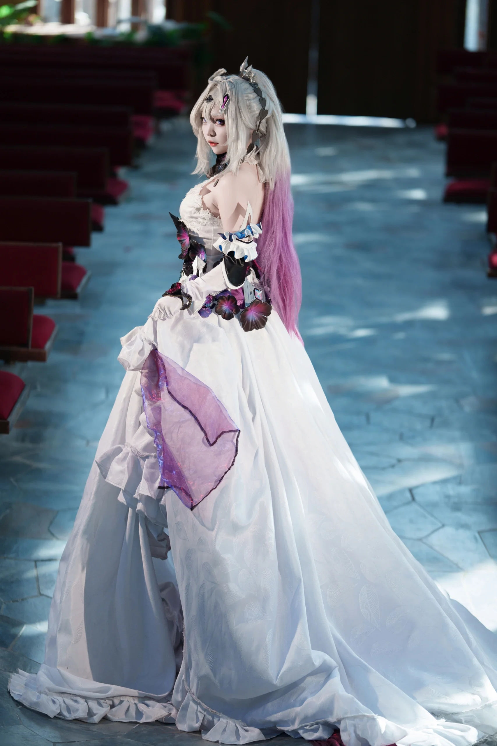 【キアナコスプレ】終焉の律者・崩壊世界に咲く純白の花嫁、奇跡の瞬間を固定 - 3 枚目