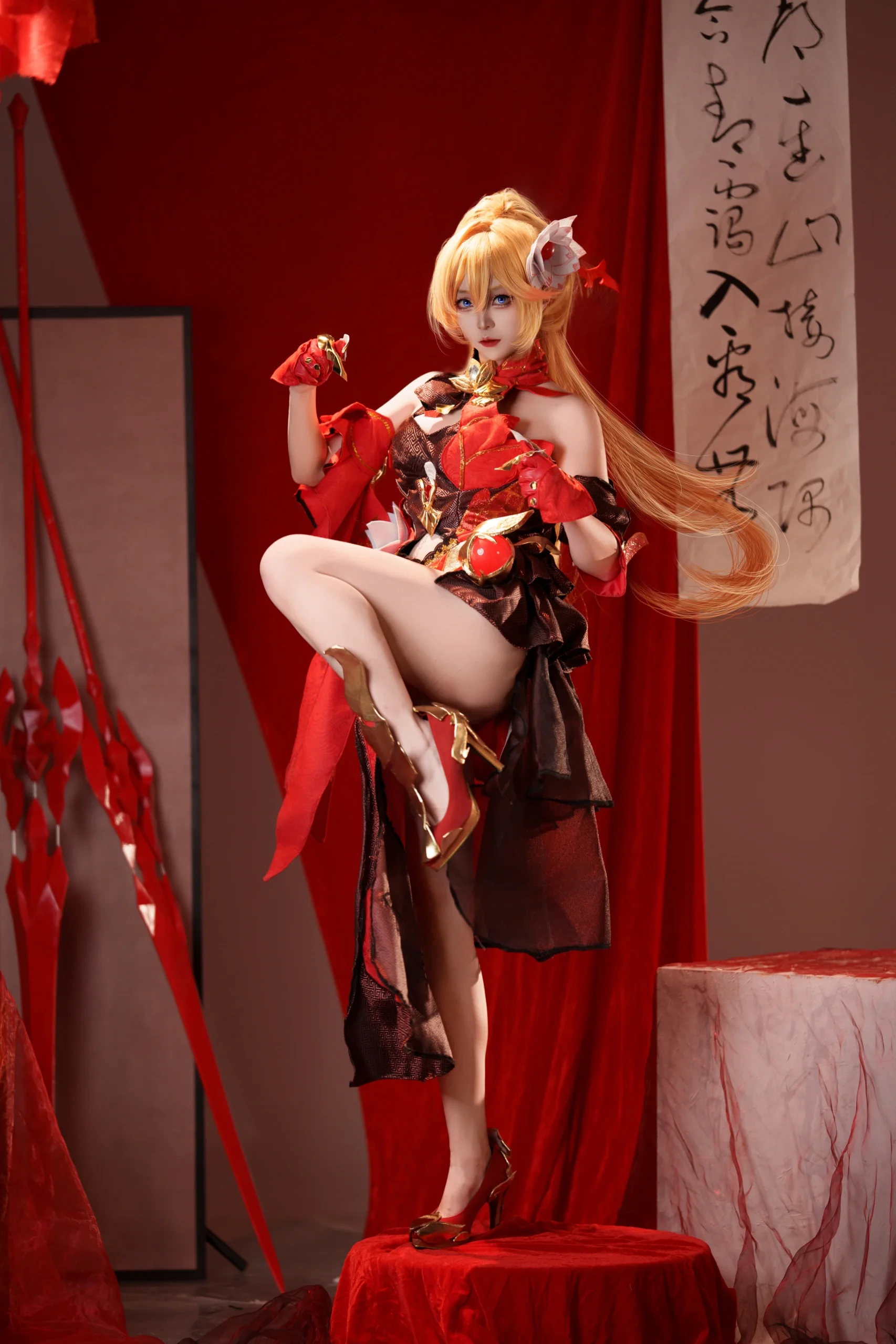 【幽兰黛尔cos】红衣旗袍下的华丽绽放，致敬中式美学 - 第 2 张