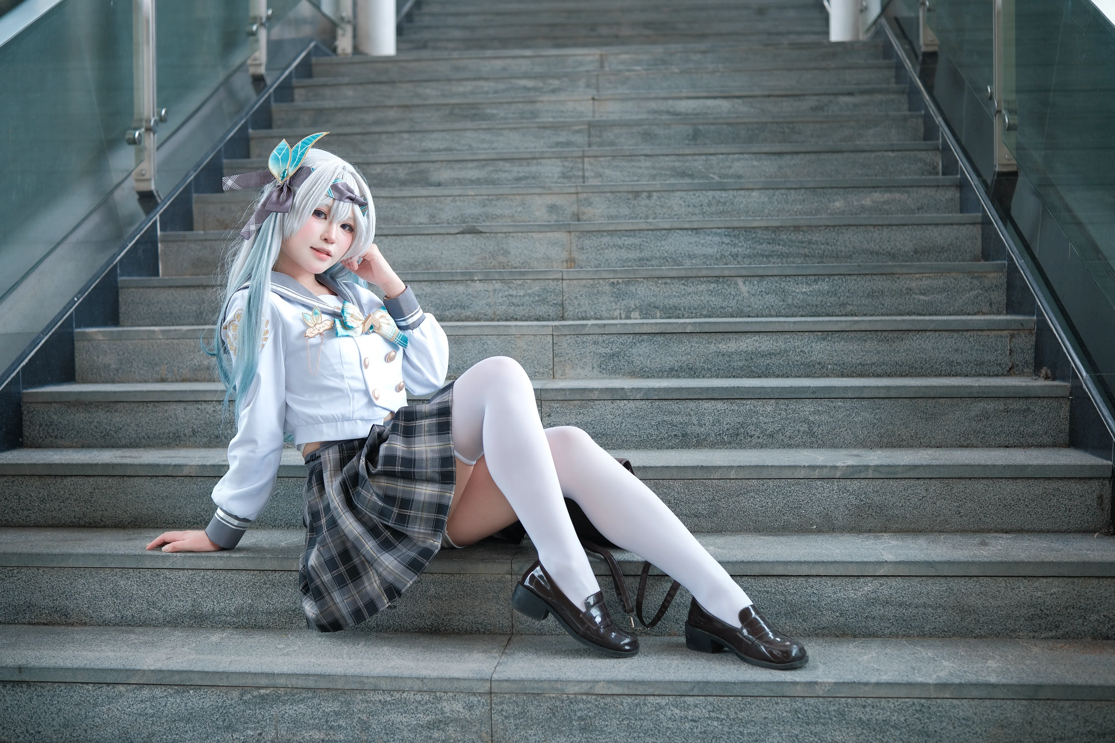 【流萤cos】崩坏星穹铁道，春日手信的校园风 - 第 3 张