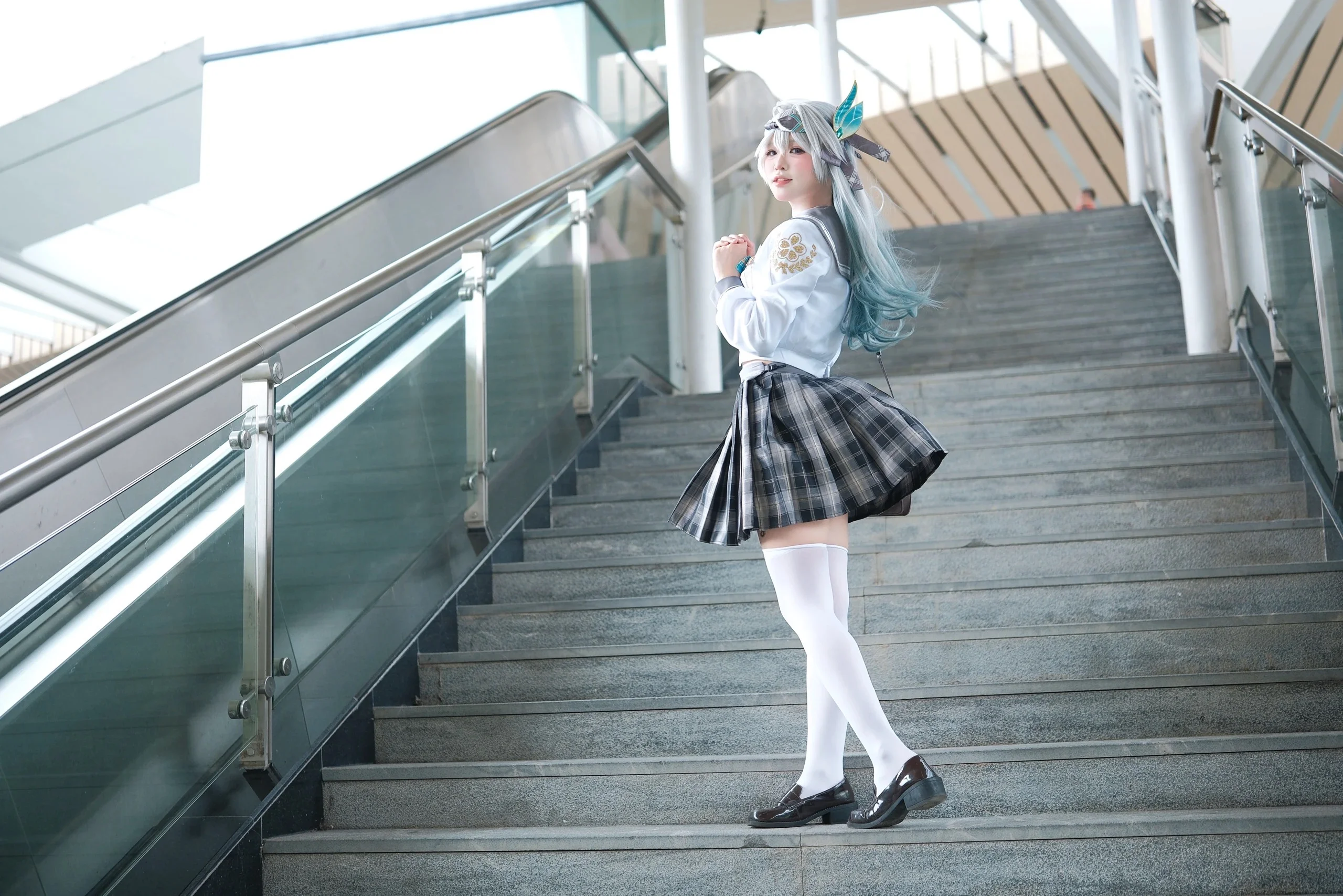 【流萤cos】崩坏星穹铁道，春日手信的校园风 - 第 4 张