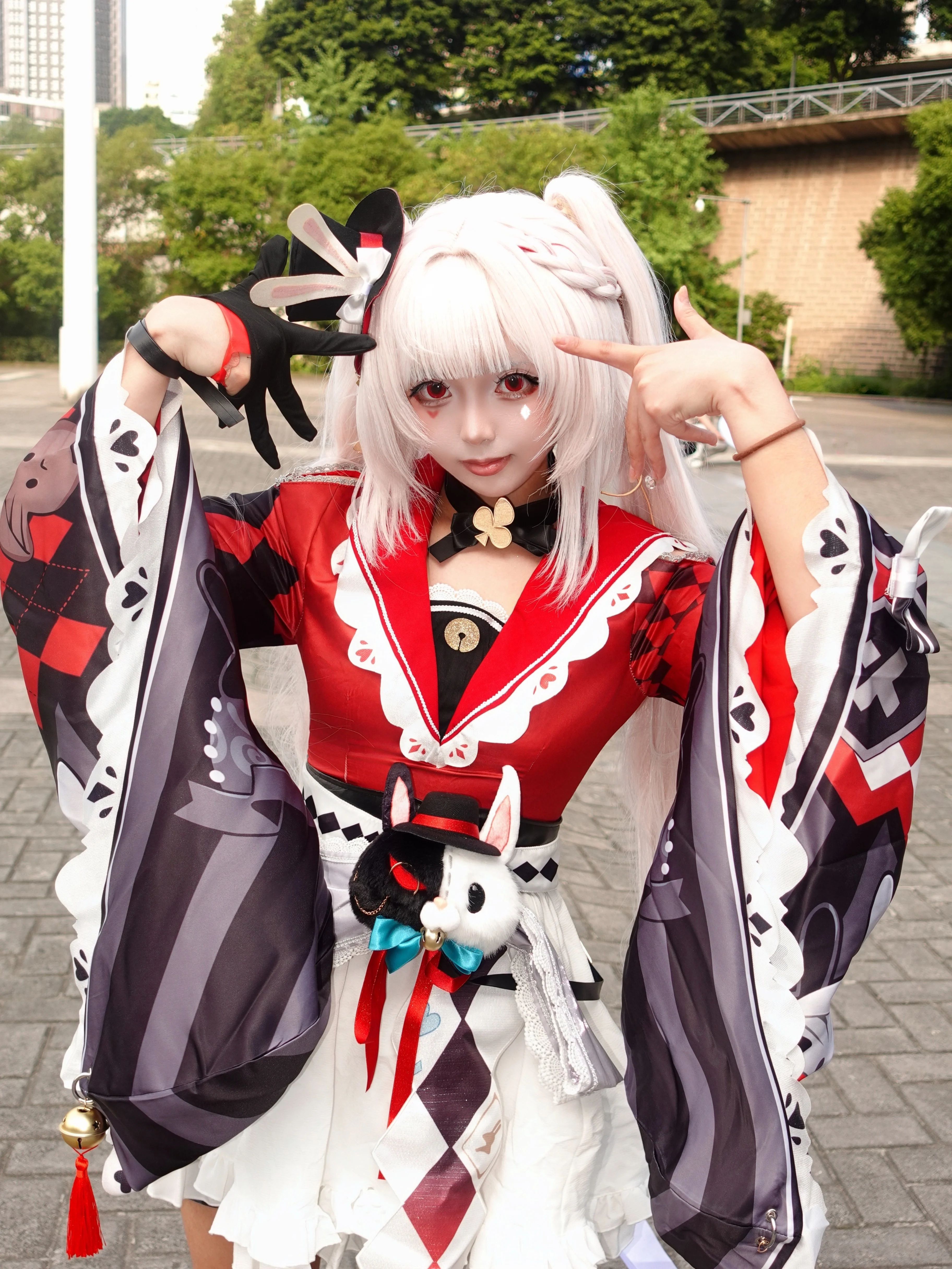 【火花cos】崩坏星穹铁道，红白魔术装的舞台少女