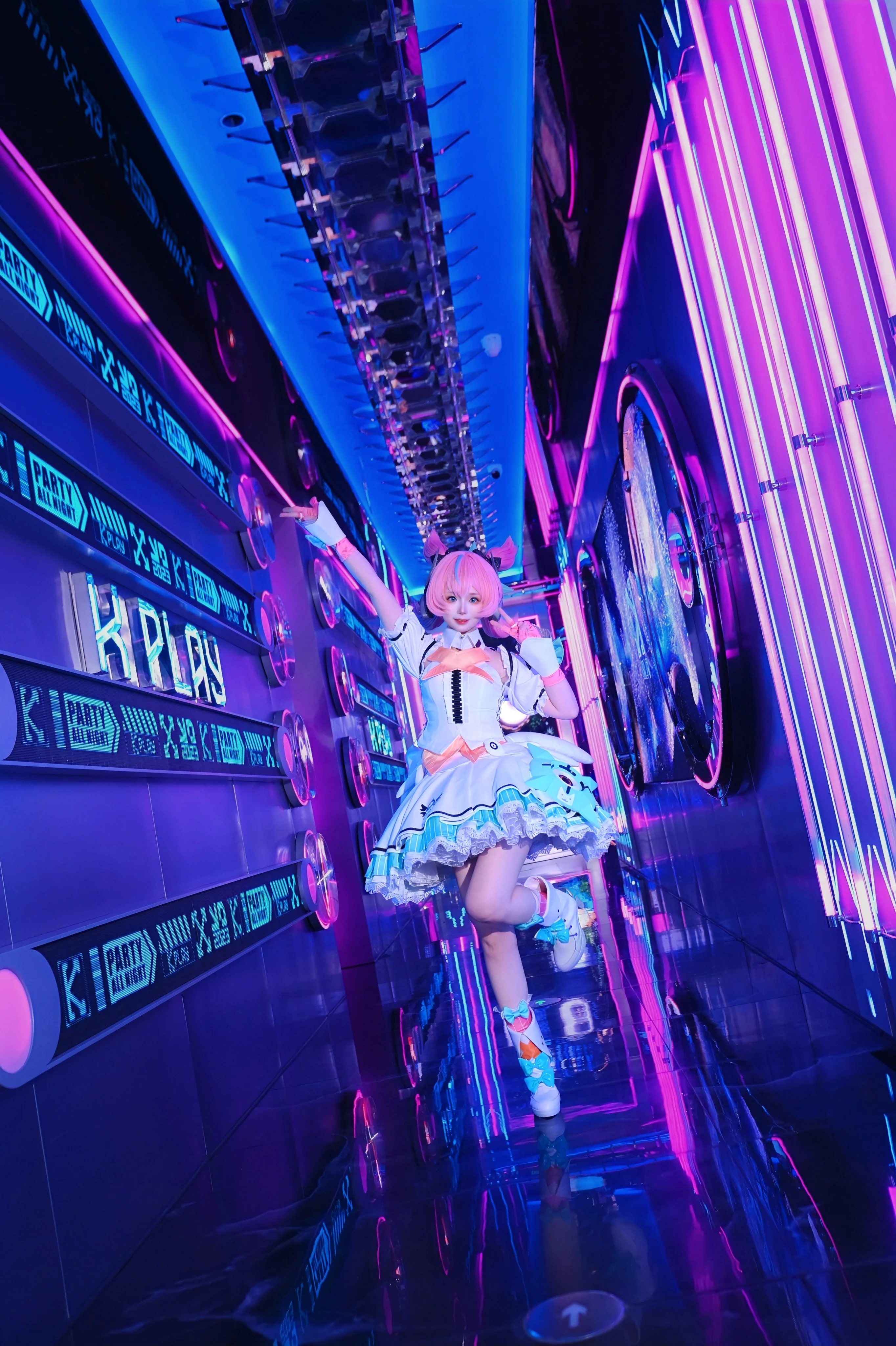 【爱芮cos】抱着许愿瓶，把妄想和歌声都装进绝区零 - 第 6 张
