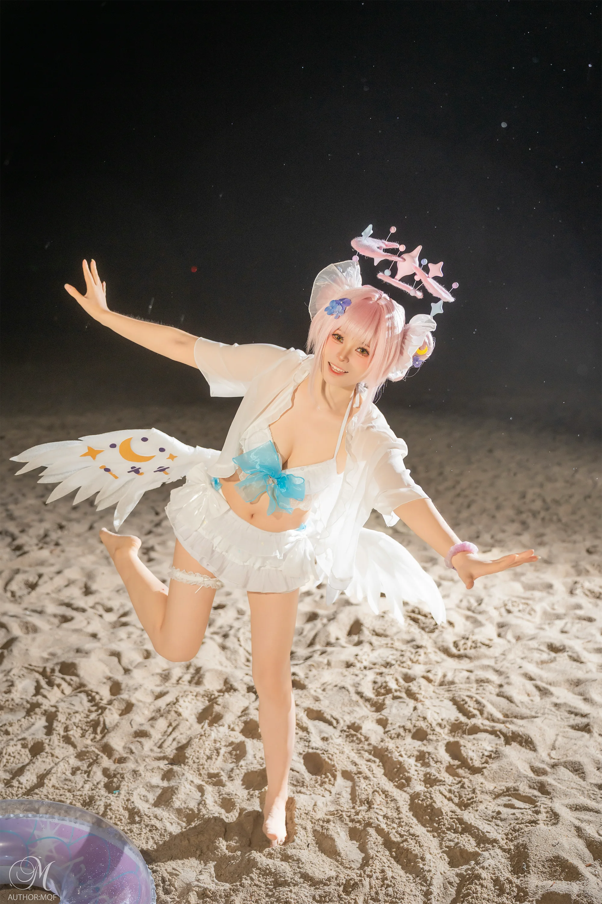 [Misono Mika Cosplay] Blue Archive Swimsuit, a Refreshing Casual Shoot at the Night Beach