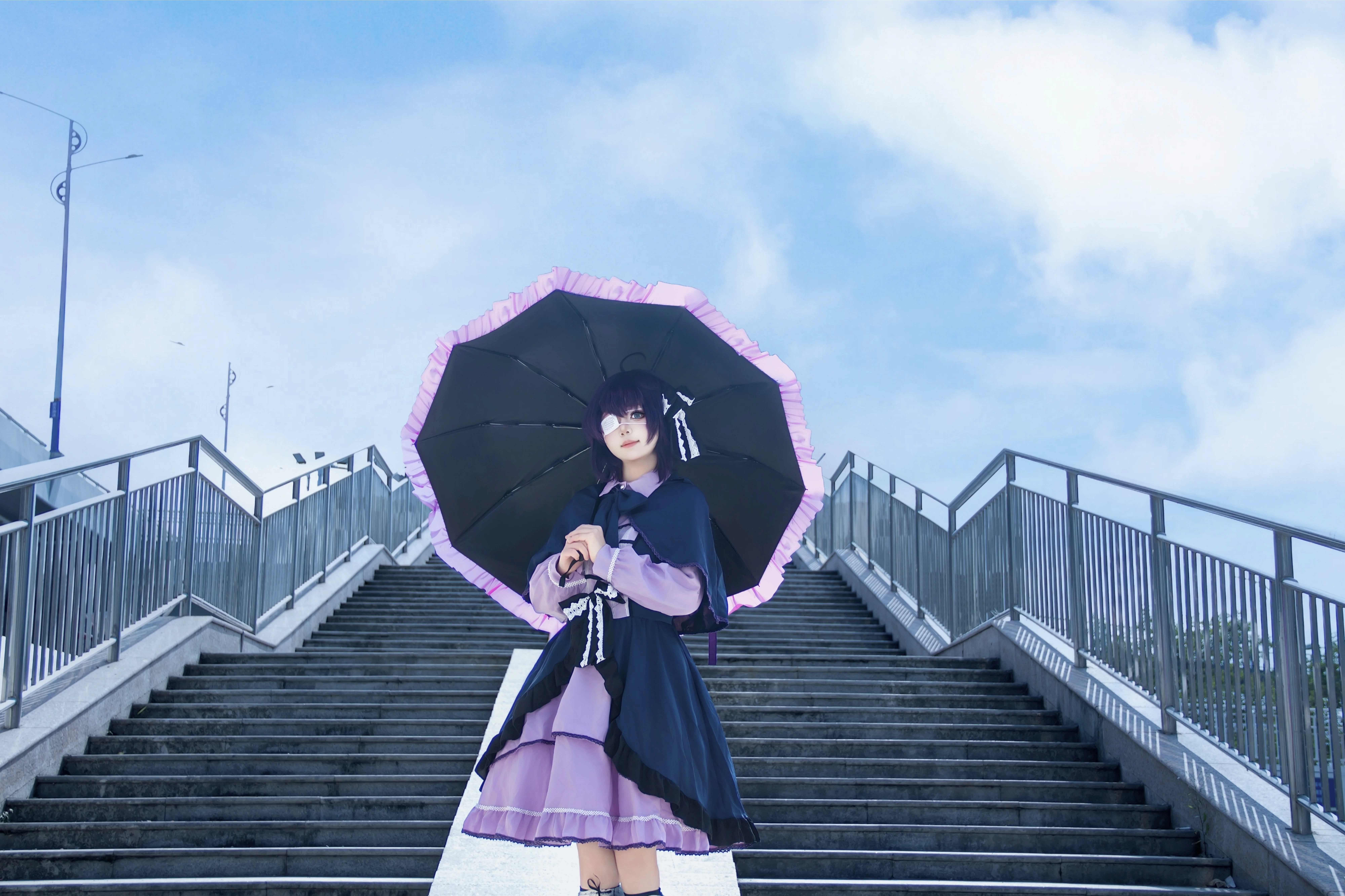 【小鳥遊六花 コスプレ】階段の上の邪王真眼が一番輝く - 2 枚目
