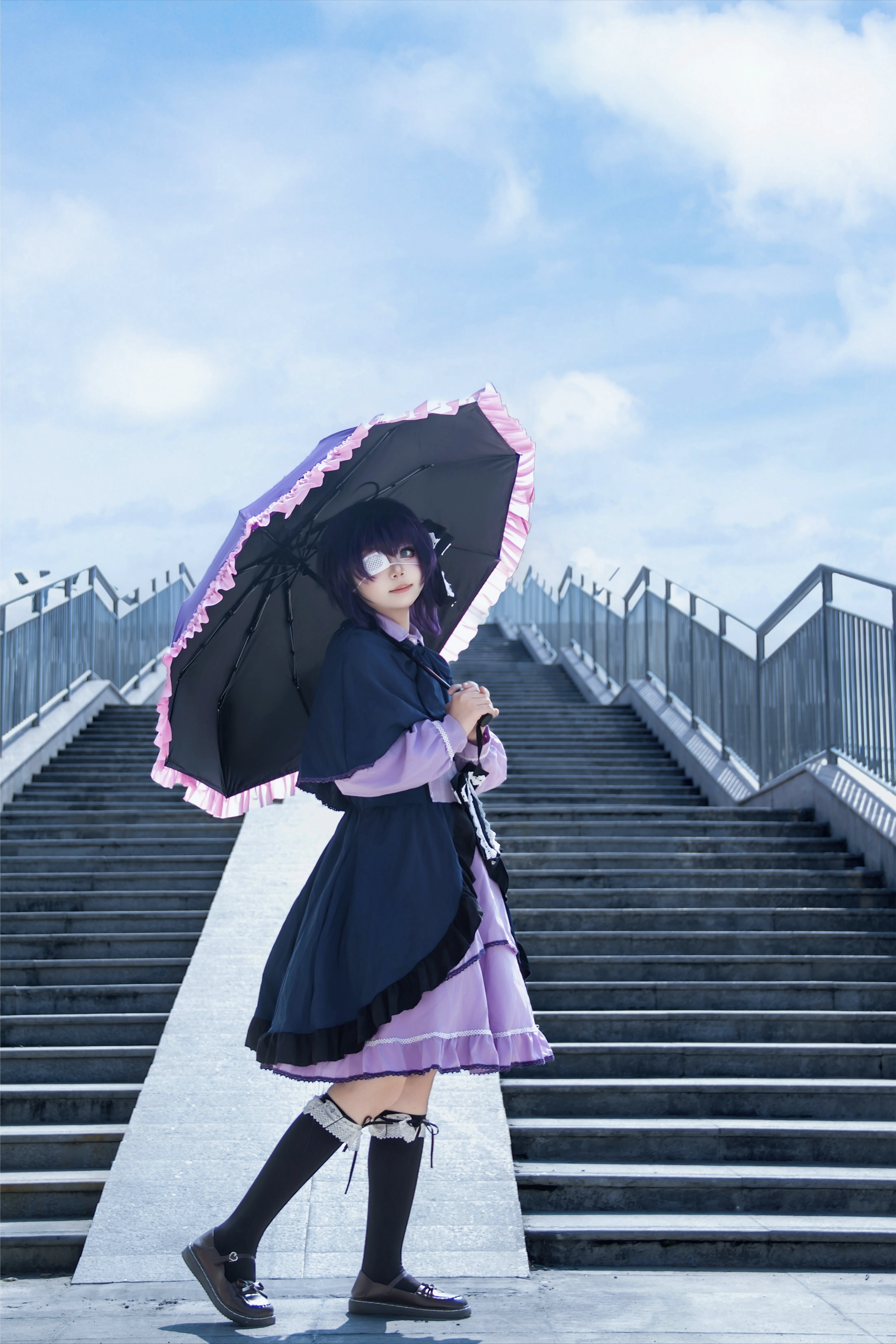 【小鳥遊六花 コスプレ】階段の上の邪王真眼が一番輝く - 6 枚目
