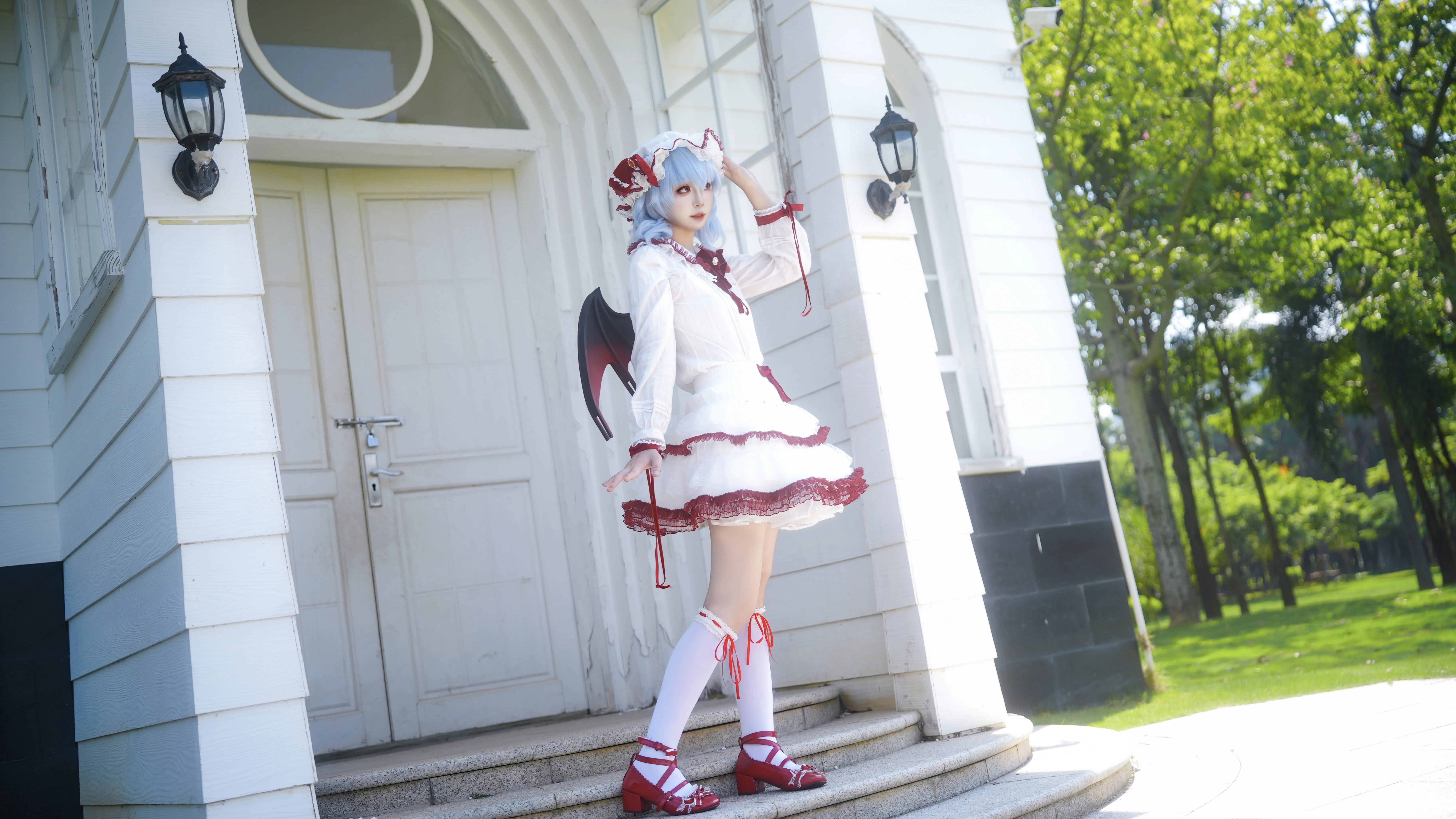 【レミリアコスプレ】太陽の下で日光浴を楽しむ紅魔館のお嬢様 - 8 枚目
