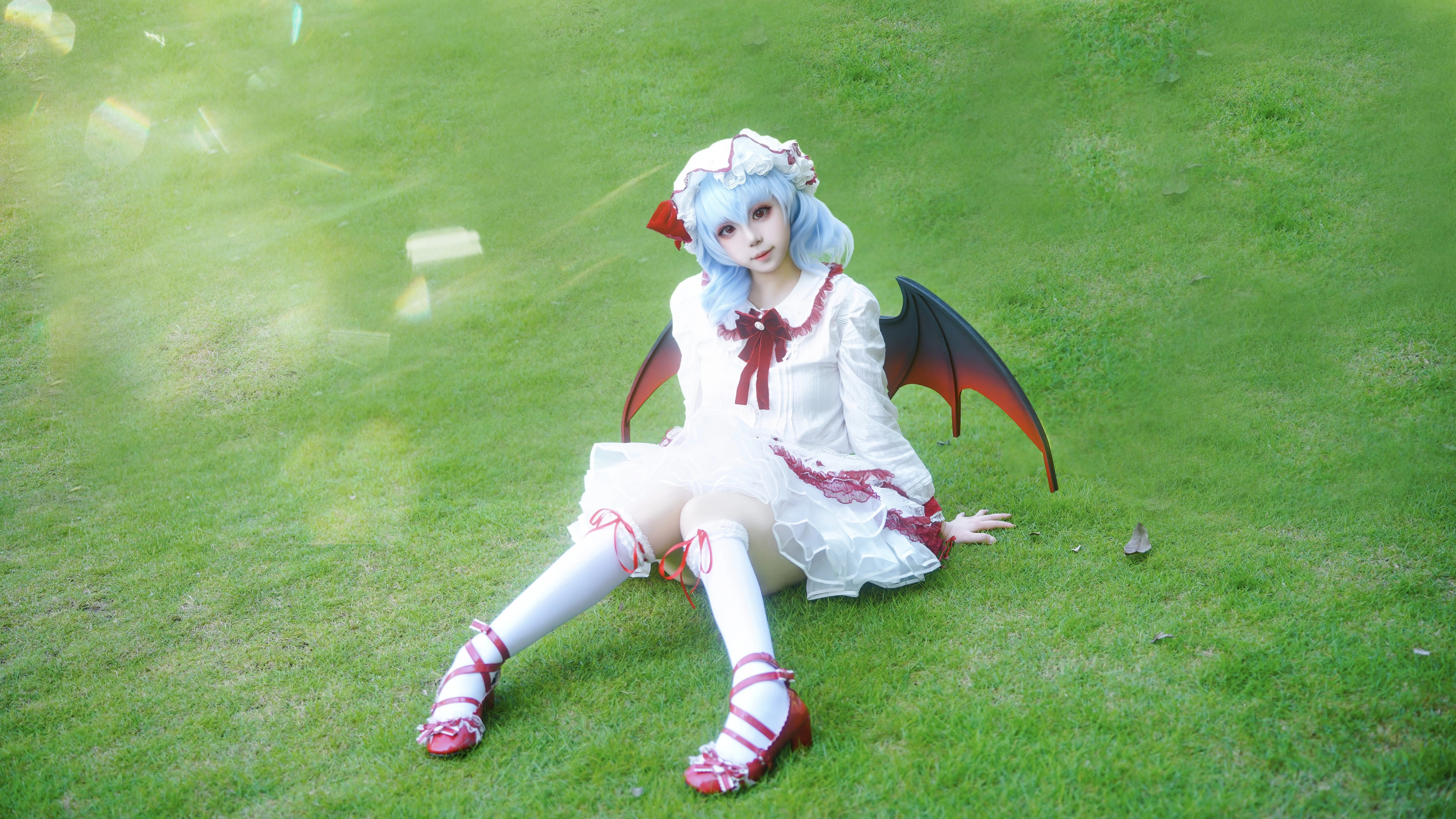 【レミリアコスプレ】太陽の下で日光浴を楽しむ紅魔館のお嬢様 - 9 枚目