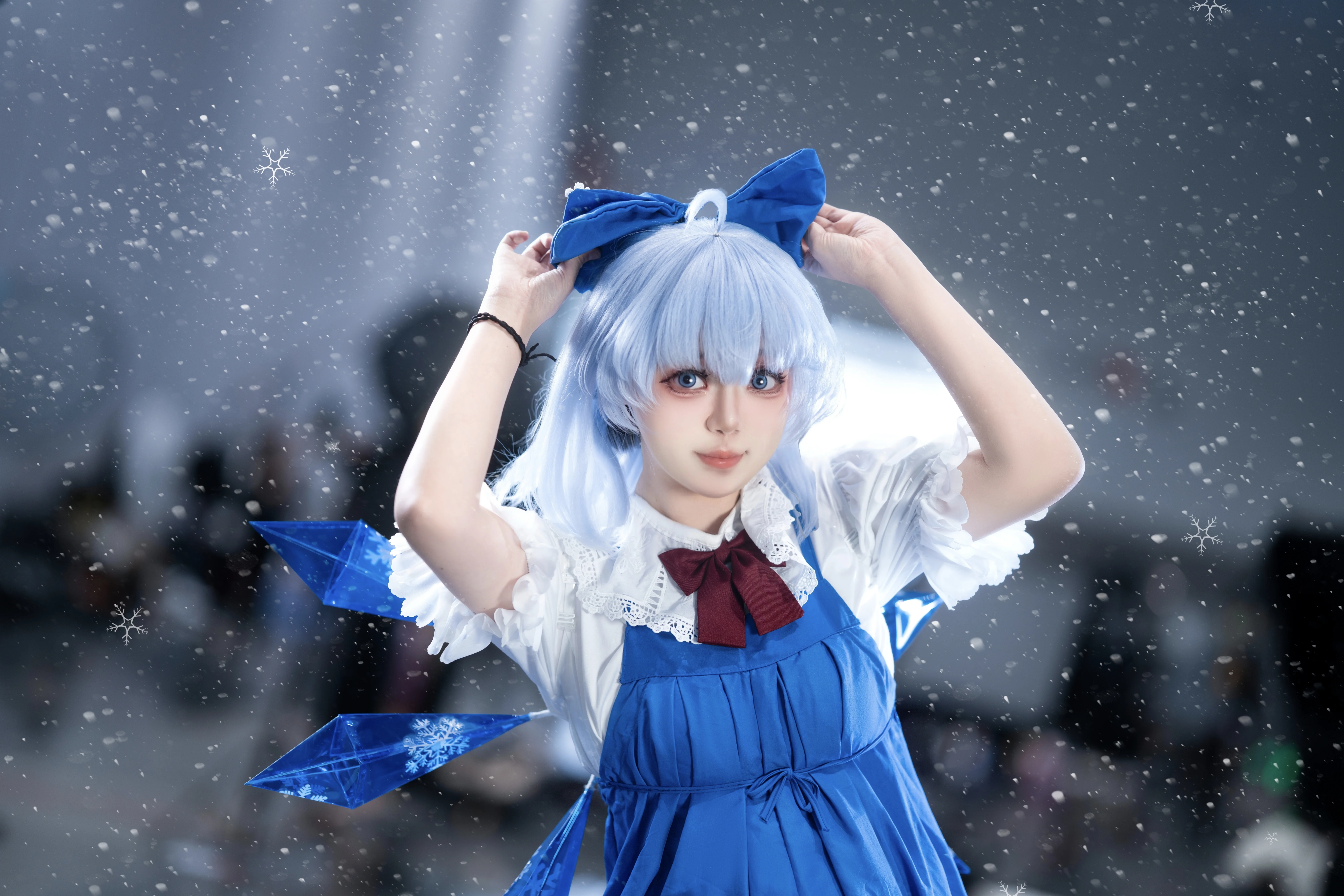 【チルノのコスプレ】厦門ゴールデン・ドルフィンアニメイベントでの氷の妖精 - 3 枚目